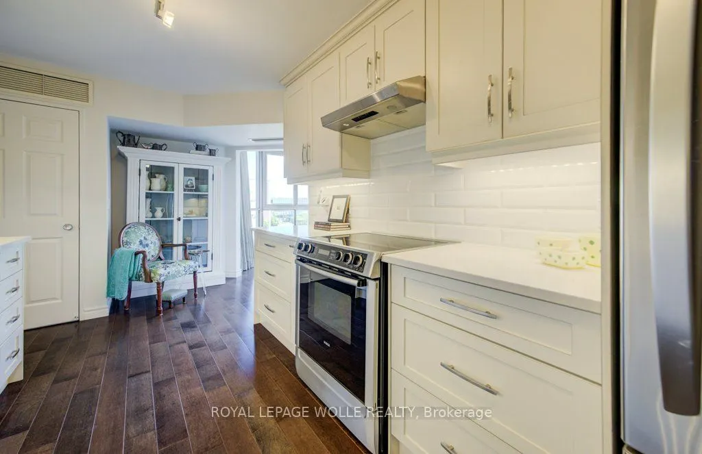 265 Westcourt Place, #505