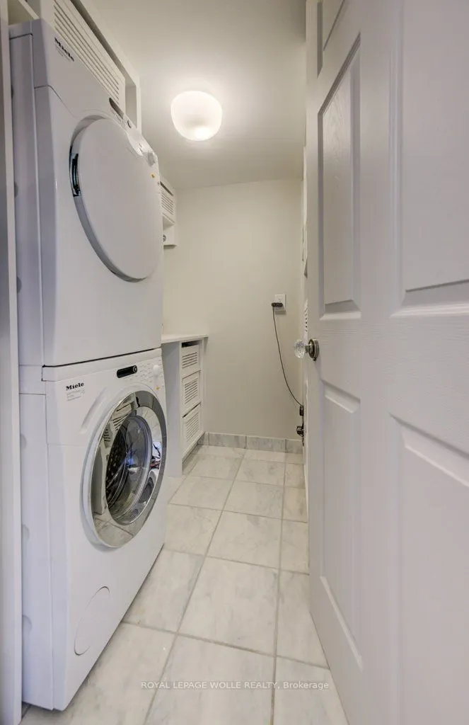 265 Westcourt Place, #505