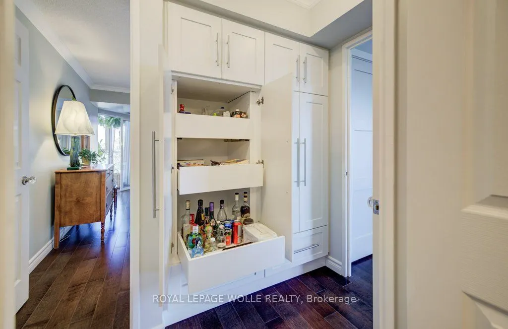 265 Westcourt Place, #505