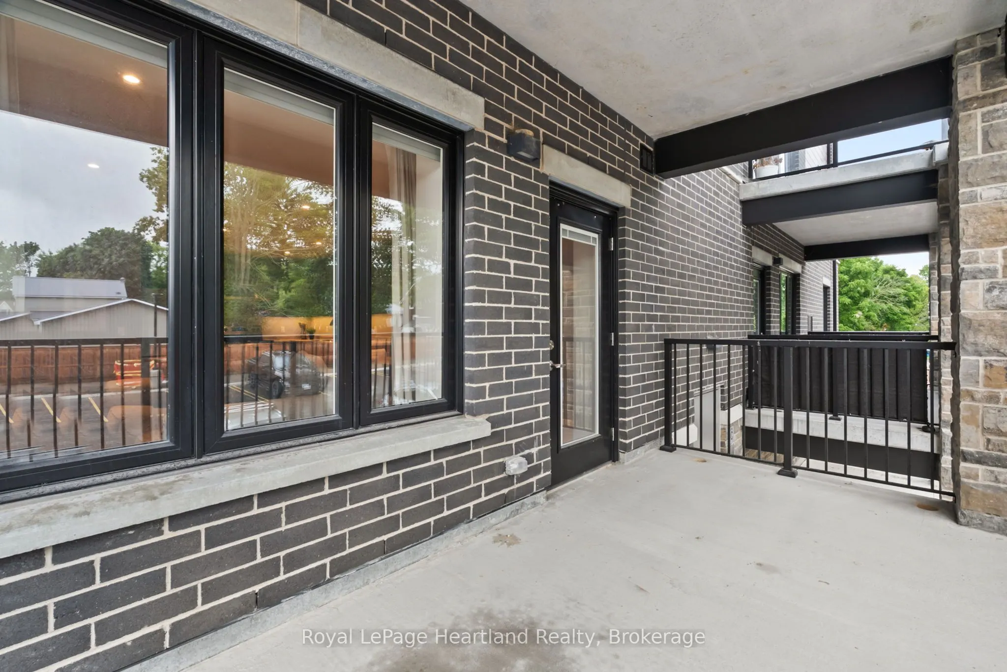 187 VICTORIA Street W, #106