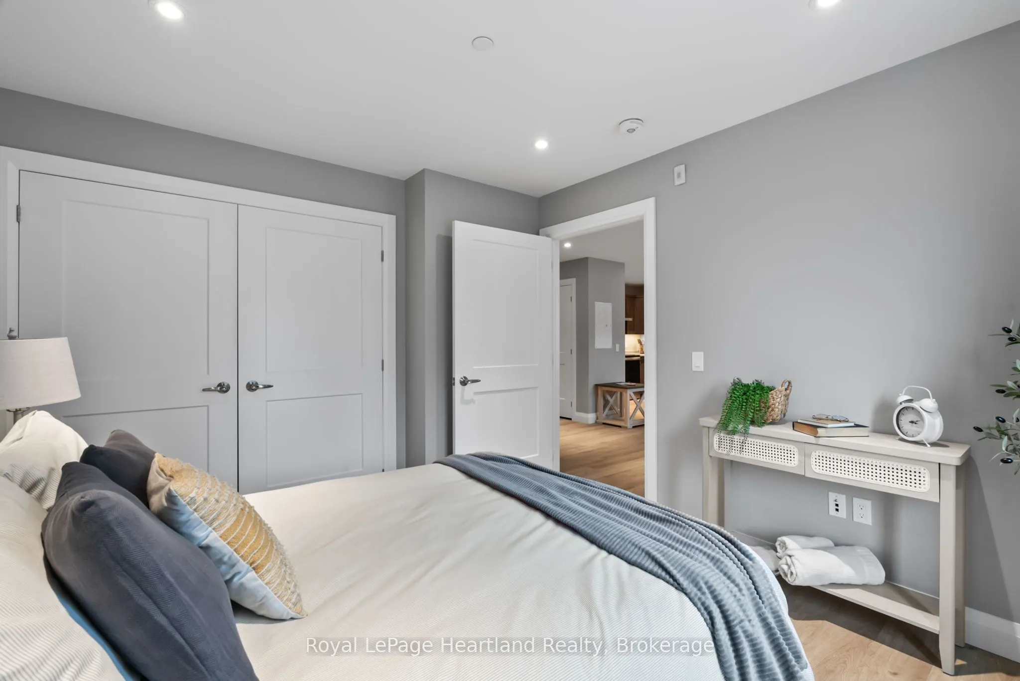 187 VICTORIA Street W, #106