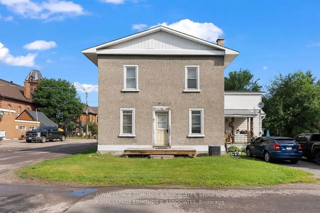 7 Isabella Street