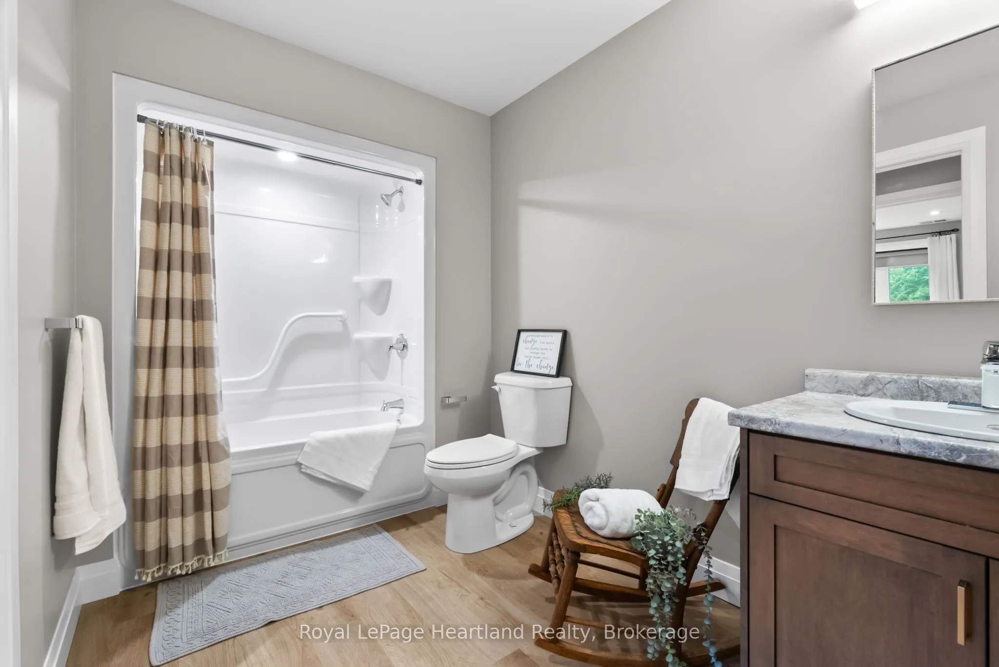 187 VICTORIA Street W, #406