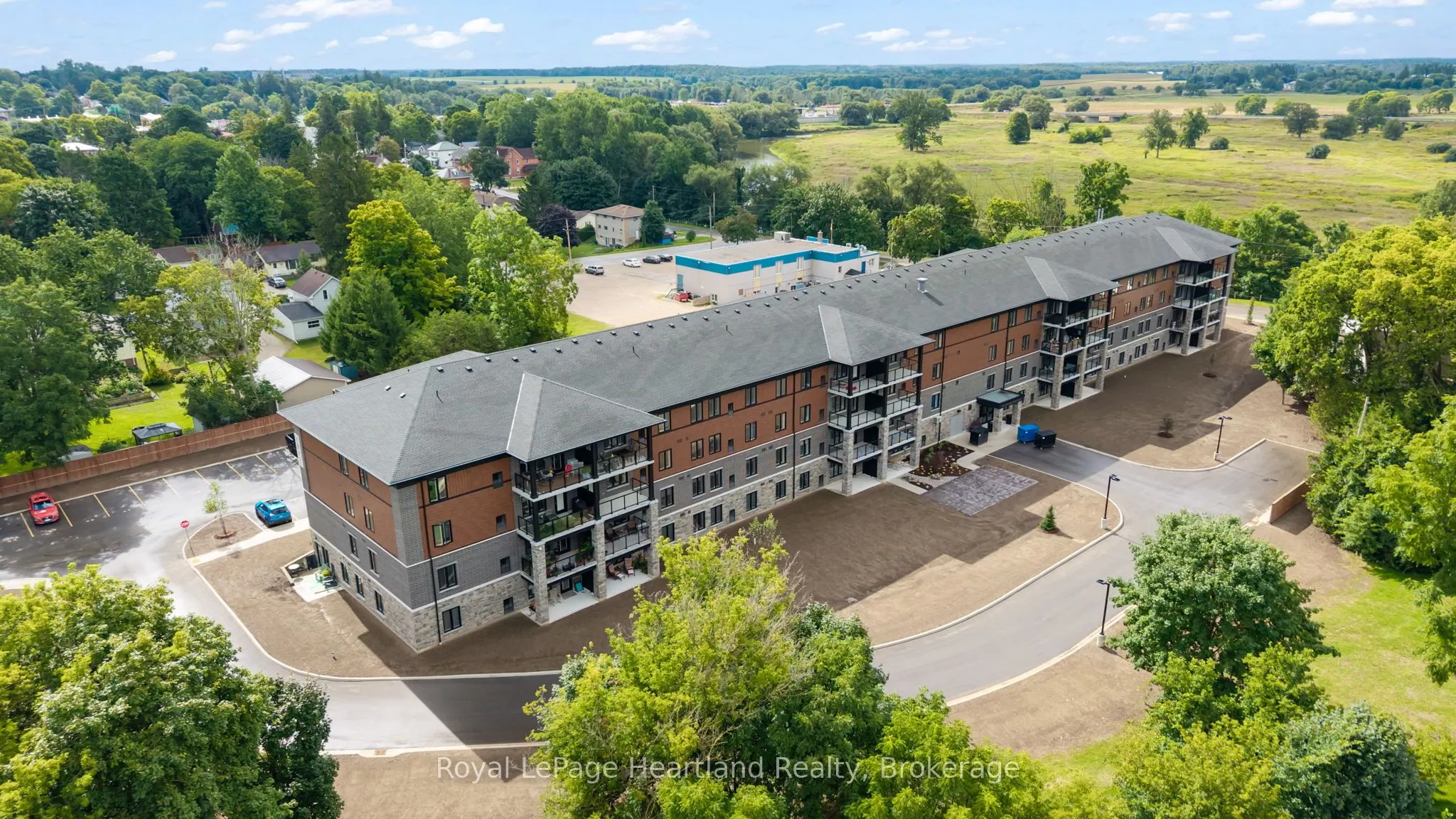 187 VICTORIA Street W, #406