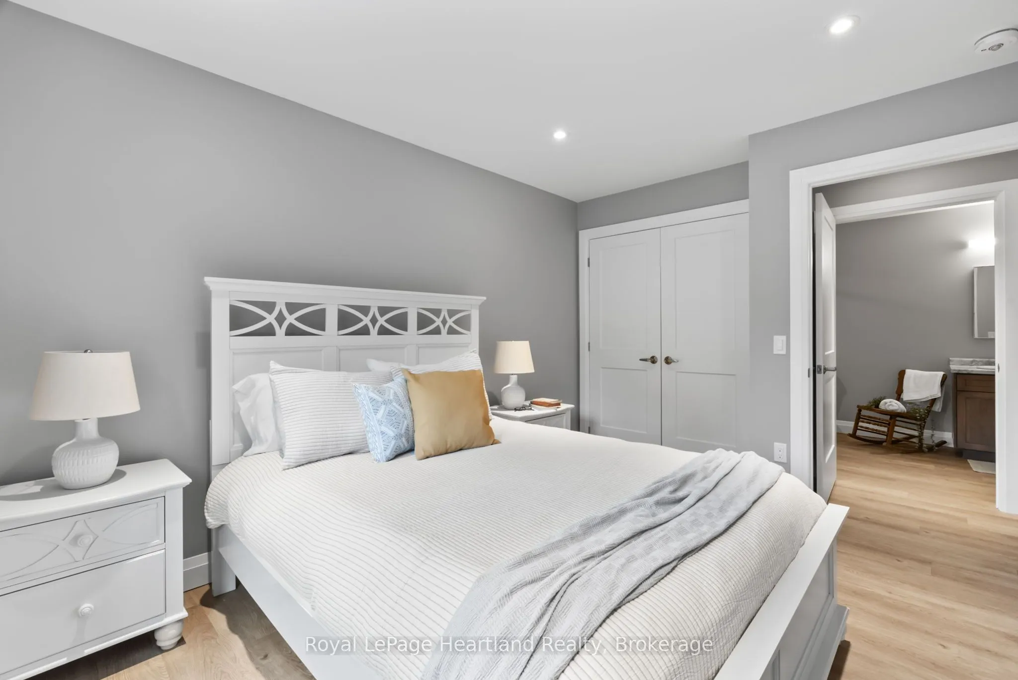 187 VICTORIA Street W, #406