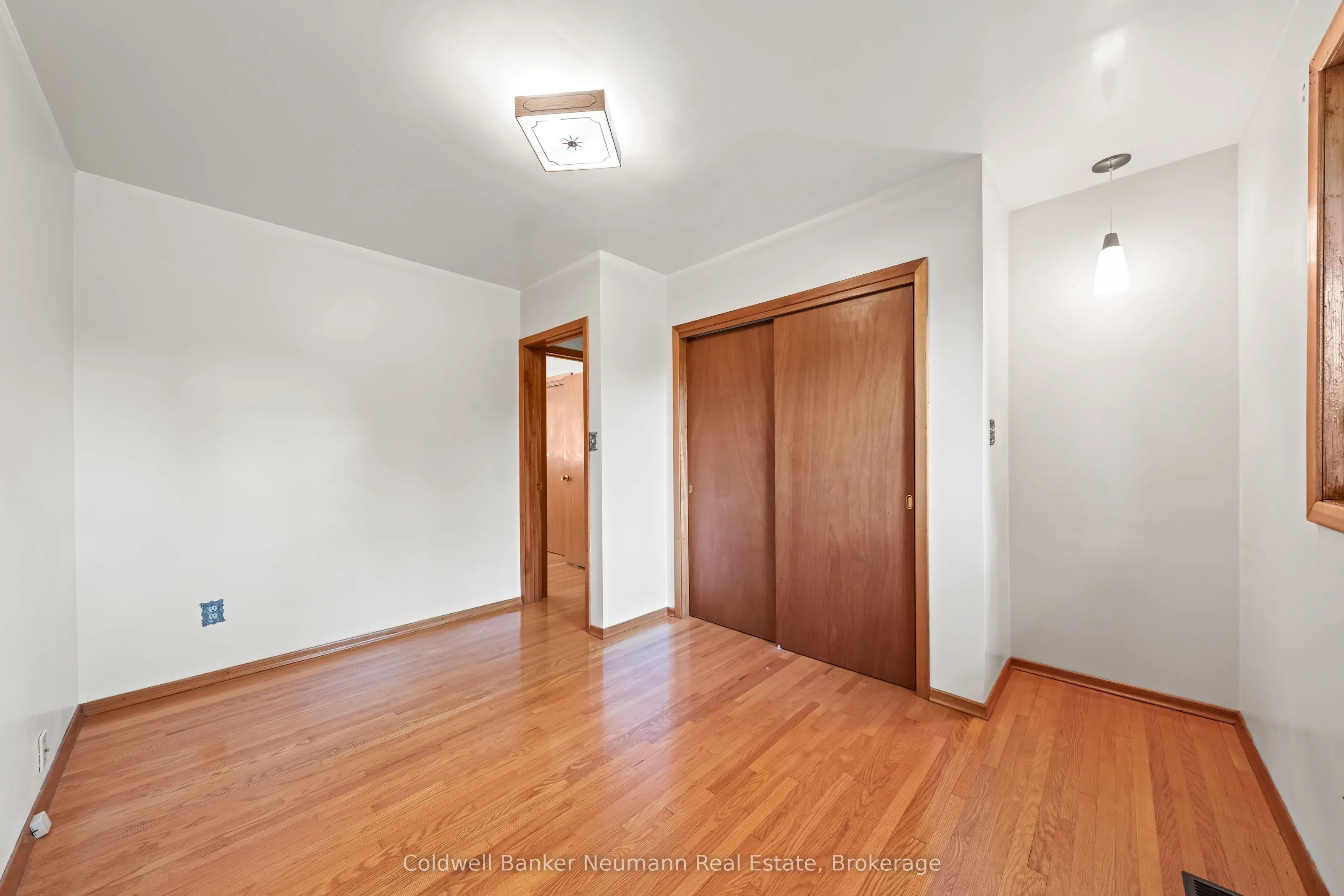 23 Sunnylea Crescent