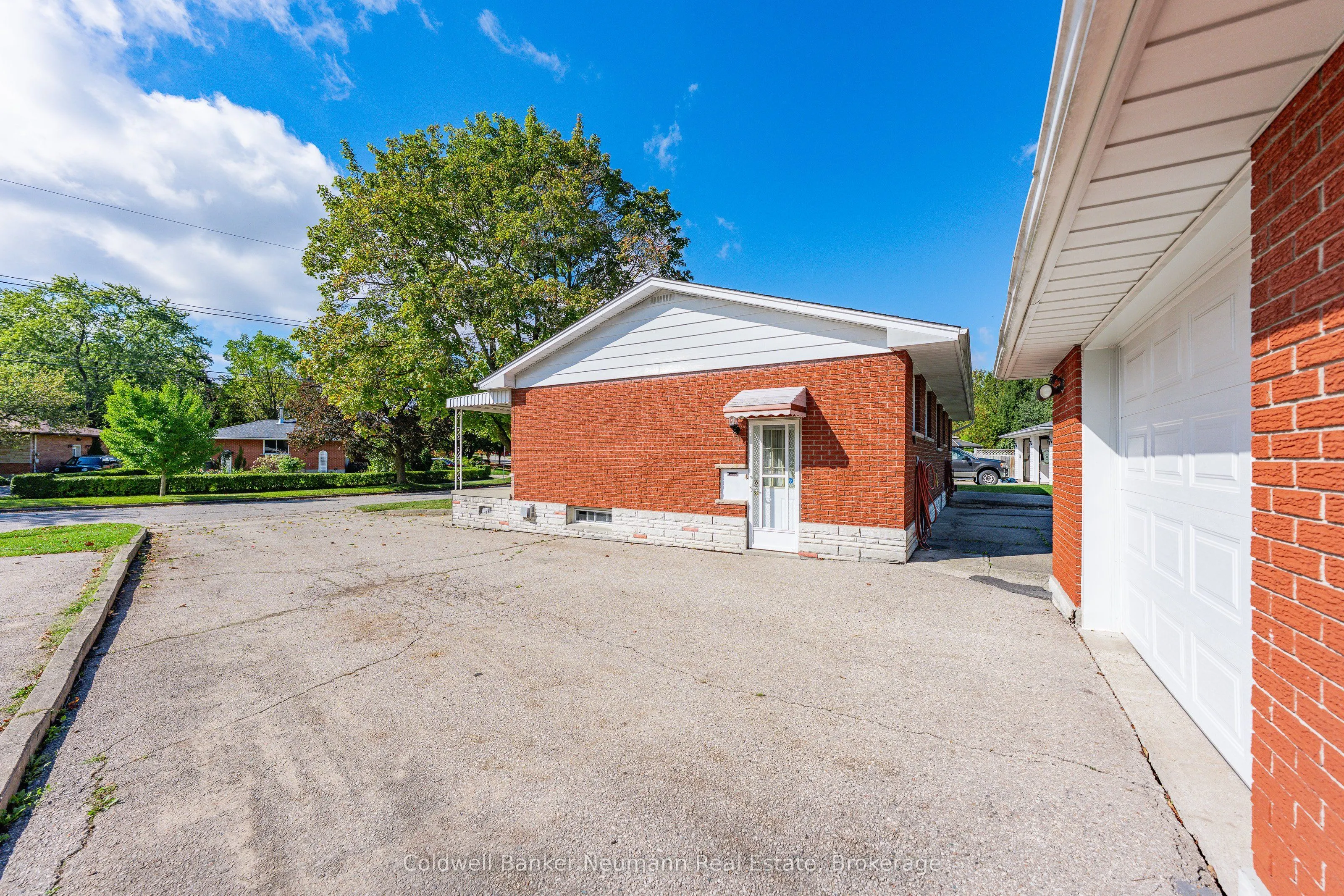 23 Sunnylea Crescent