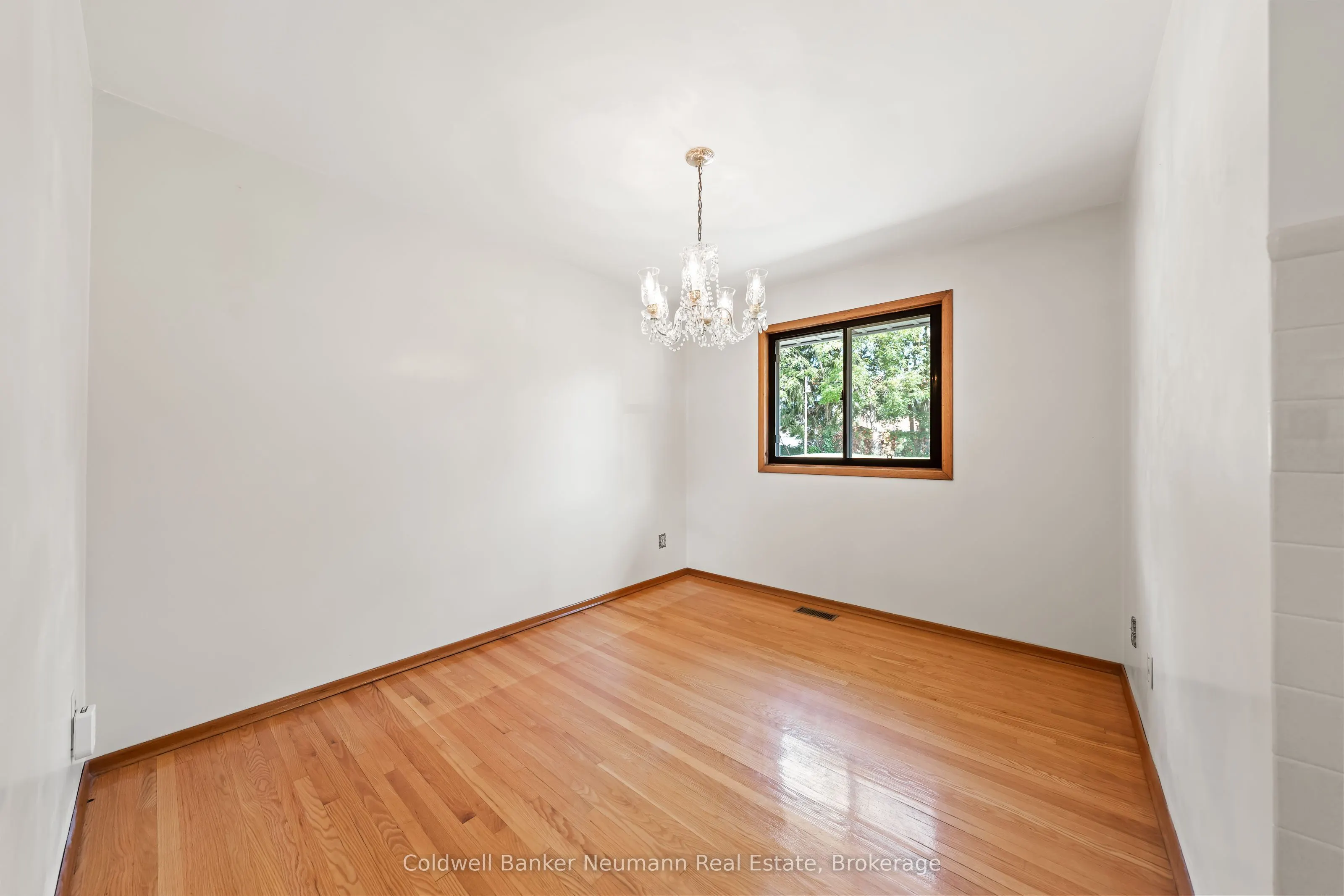 23 Sunnylea Crescent