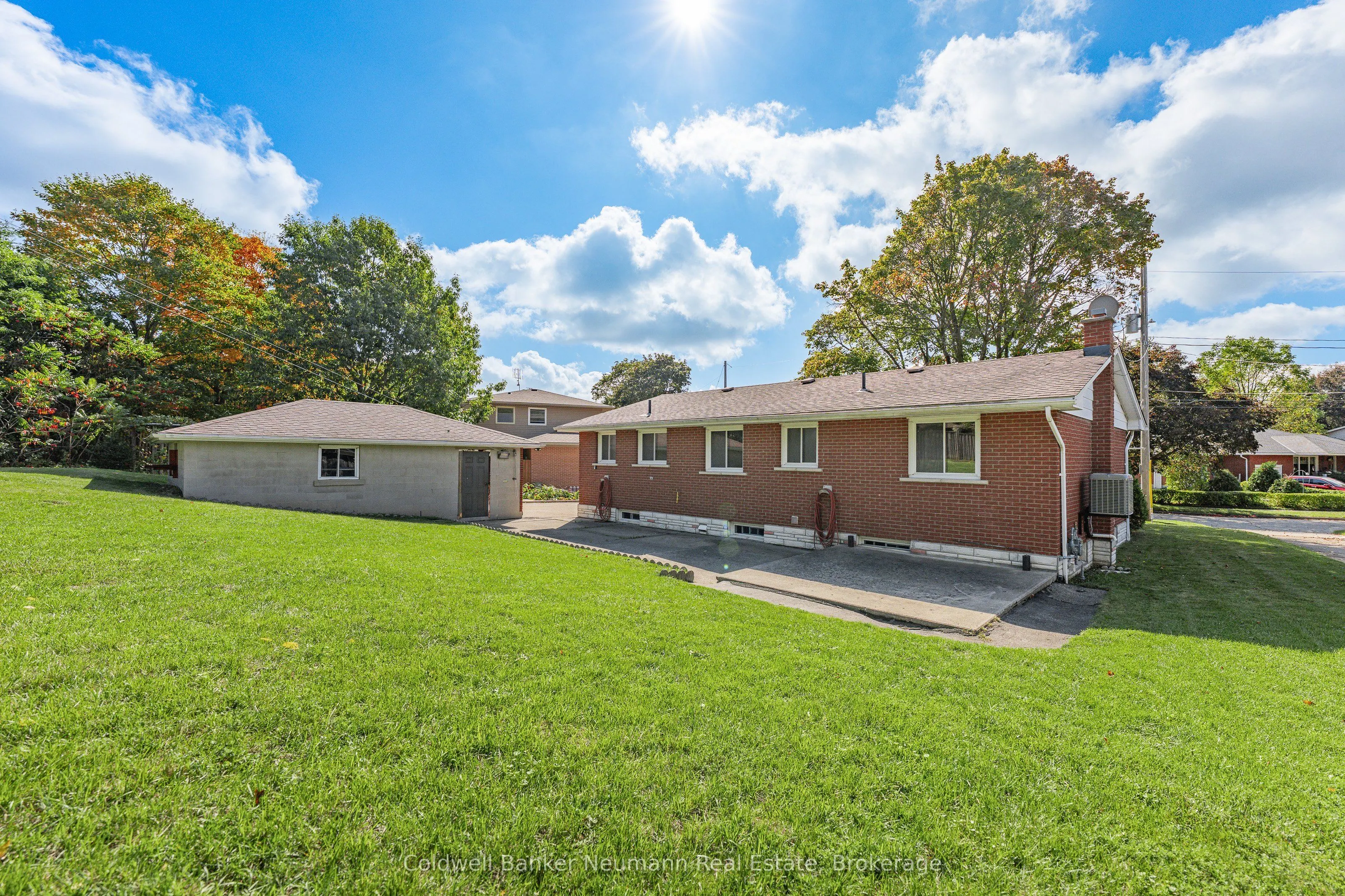 23 Sunnylea Crescent
