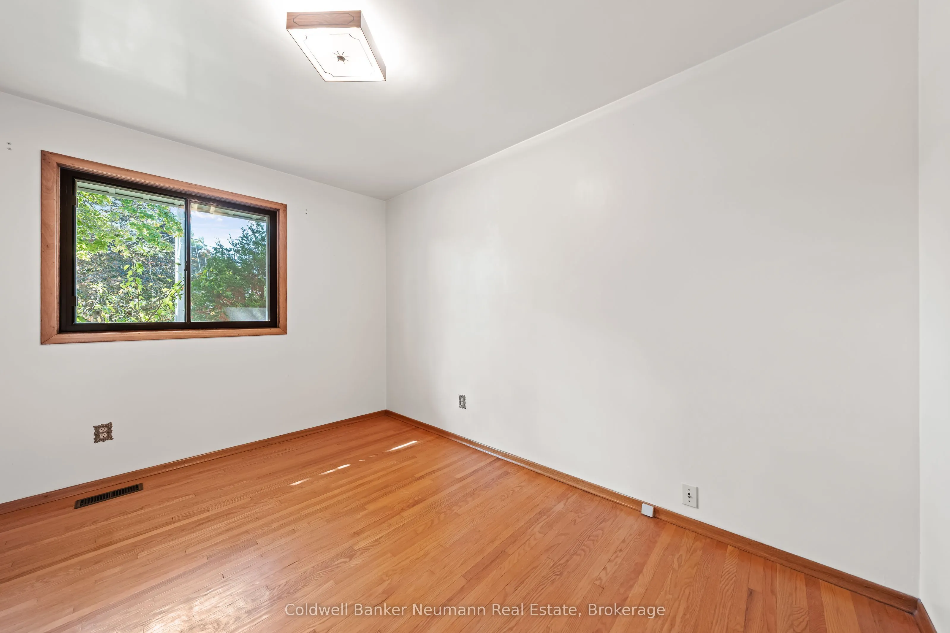 23 Sunnylea Crescent