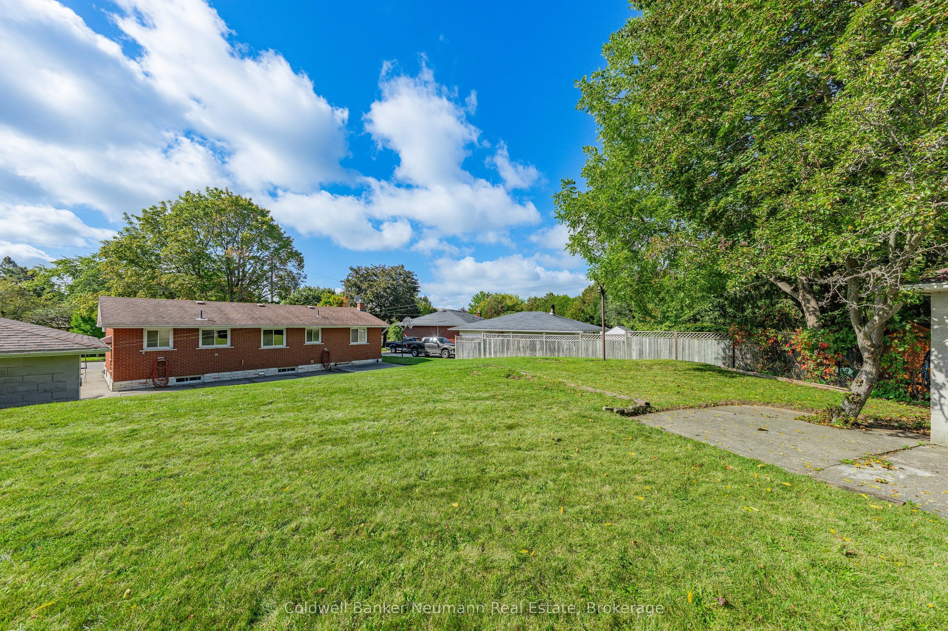 23 Sunnylea Crescent