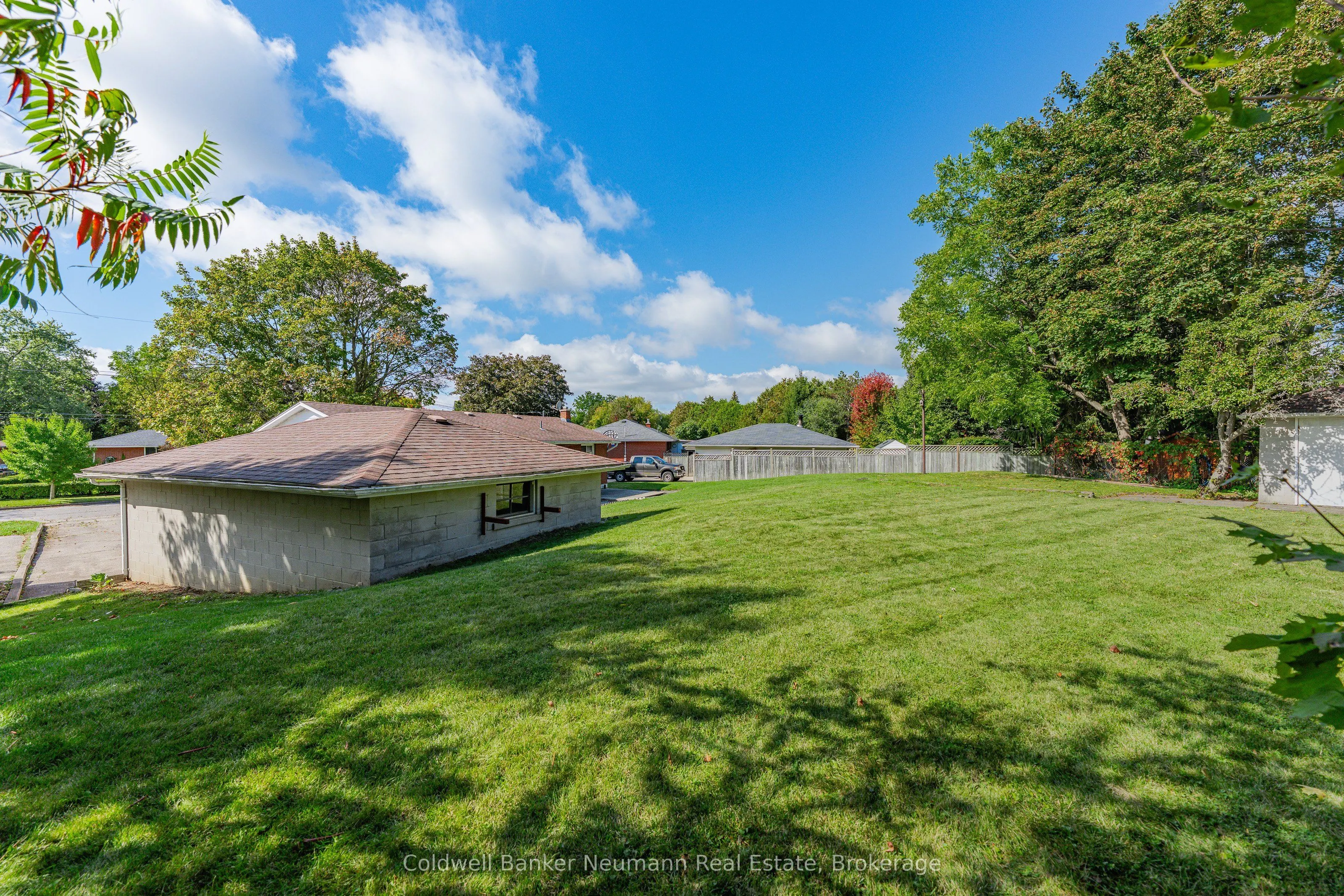 23 Sunnylea Crescent