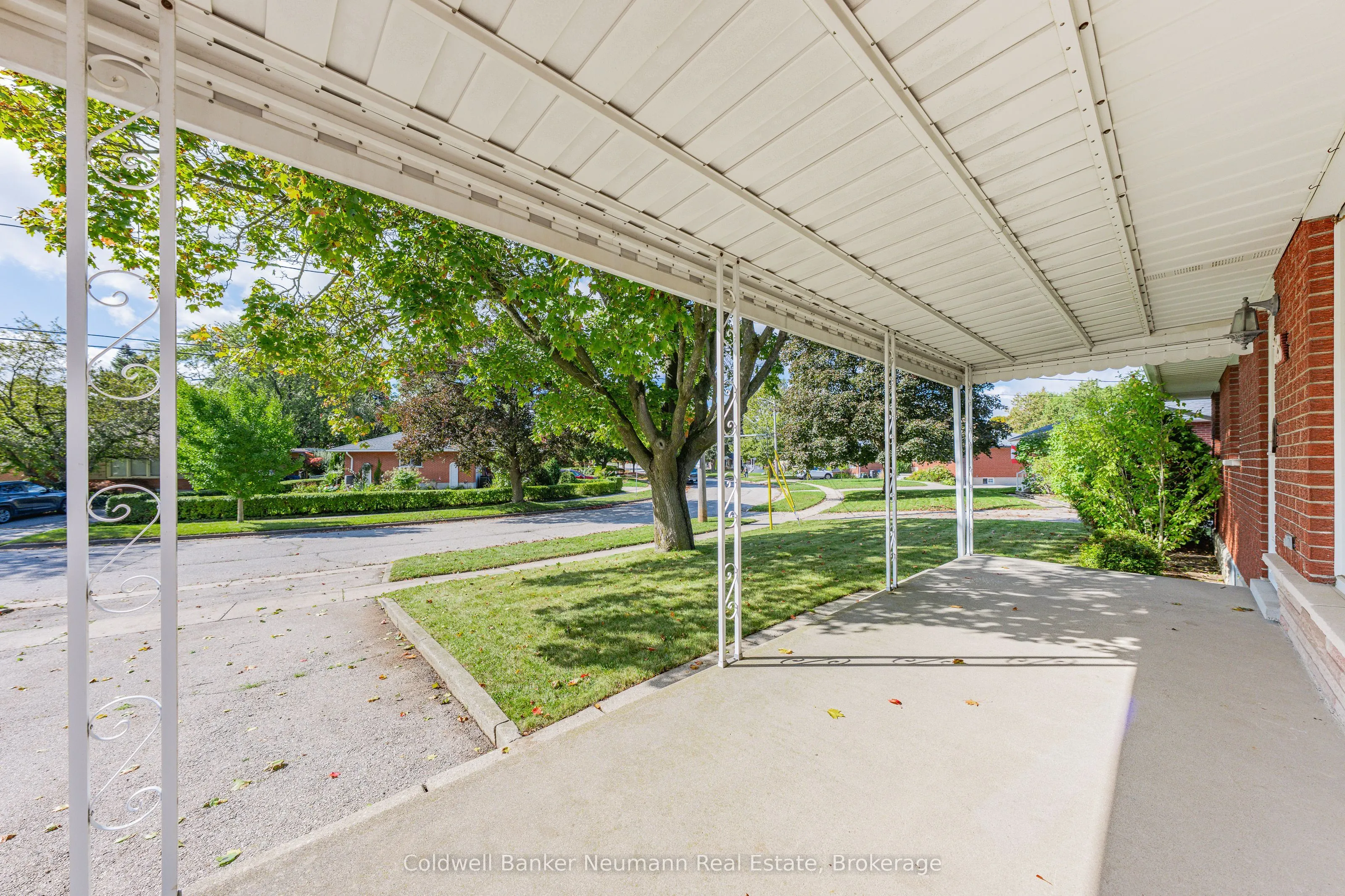 23 Sunnylea Crescent