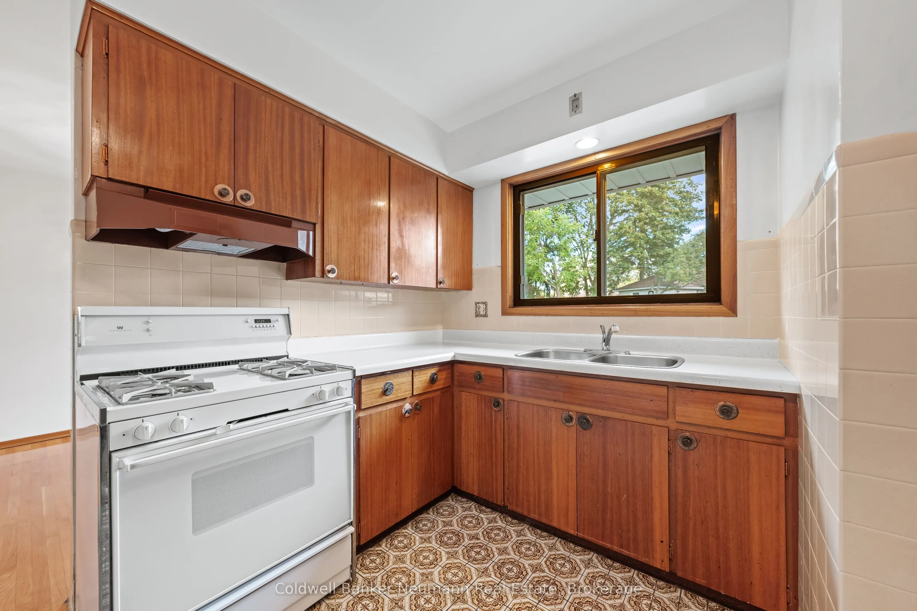 23 Sunnylea Crescent