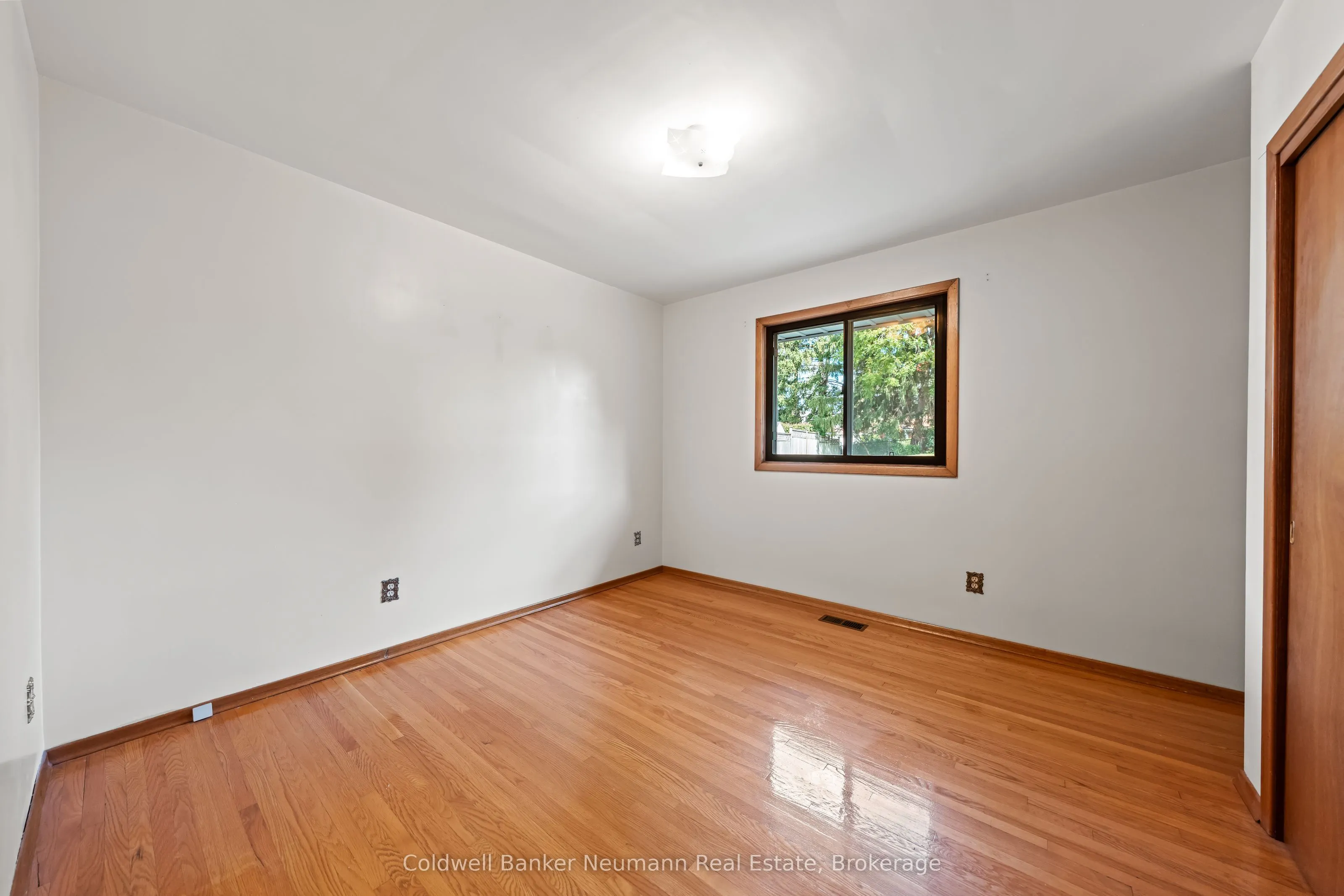 23 Sunnylea Crescent