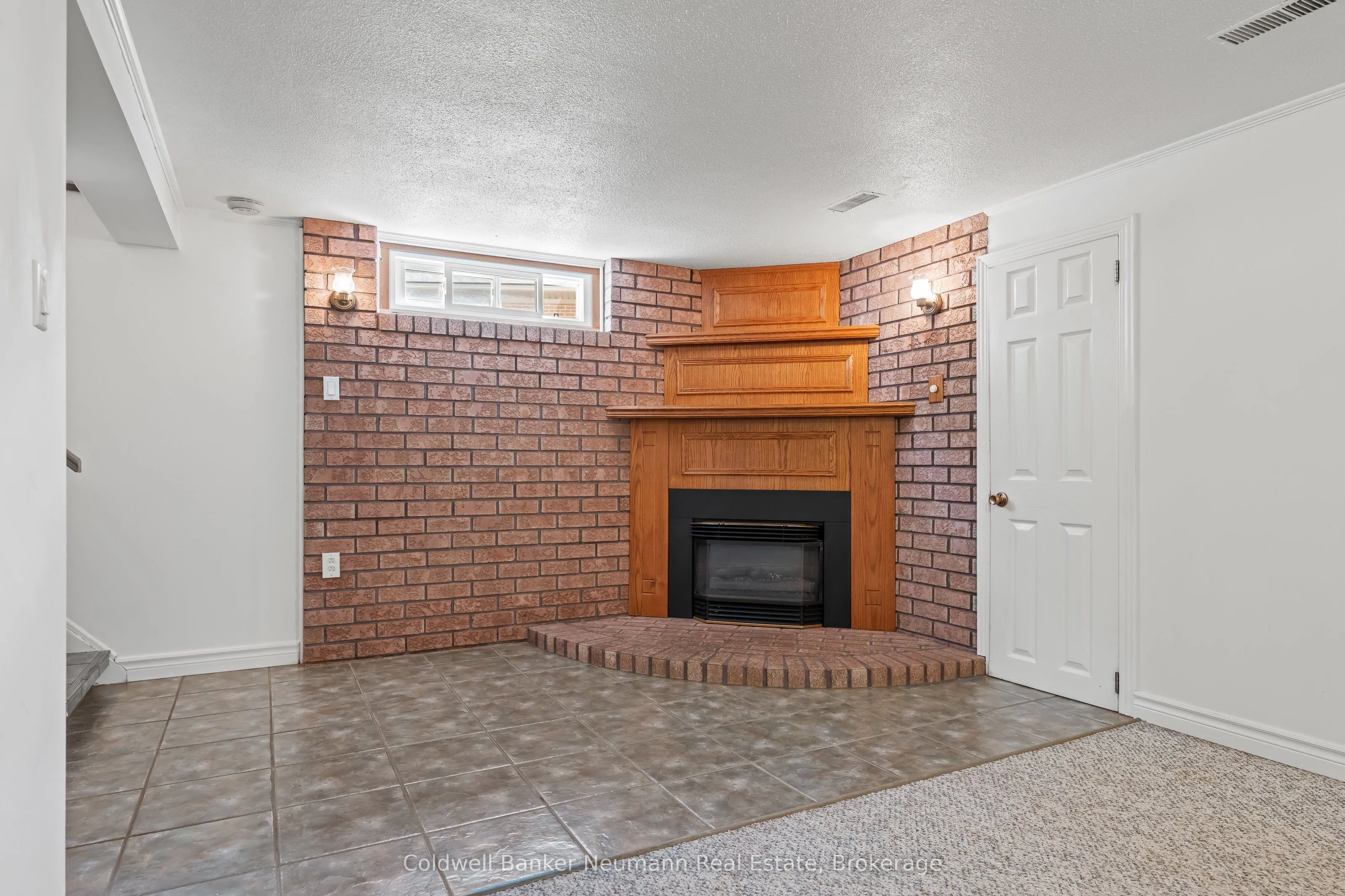 23 Sunnylea Crescent