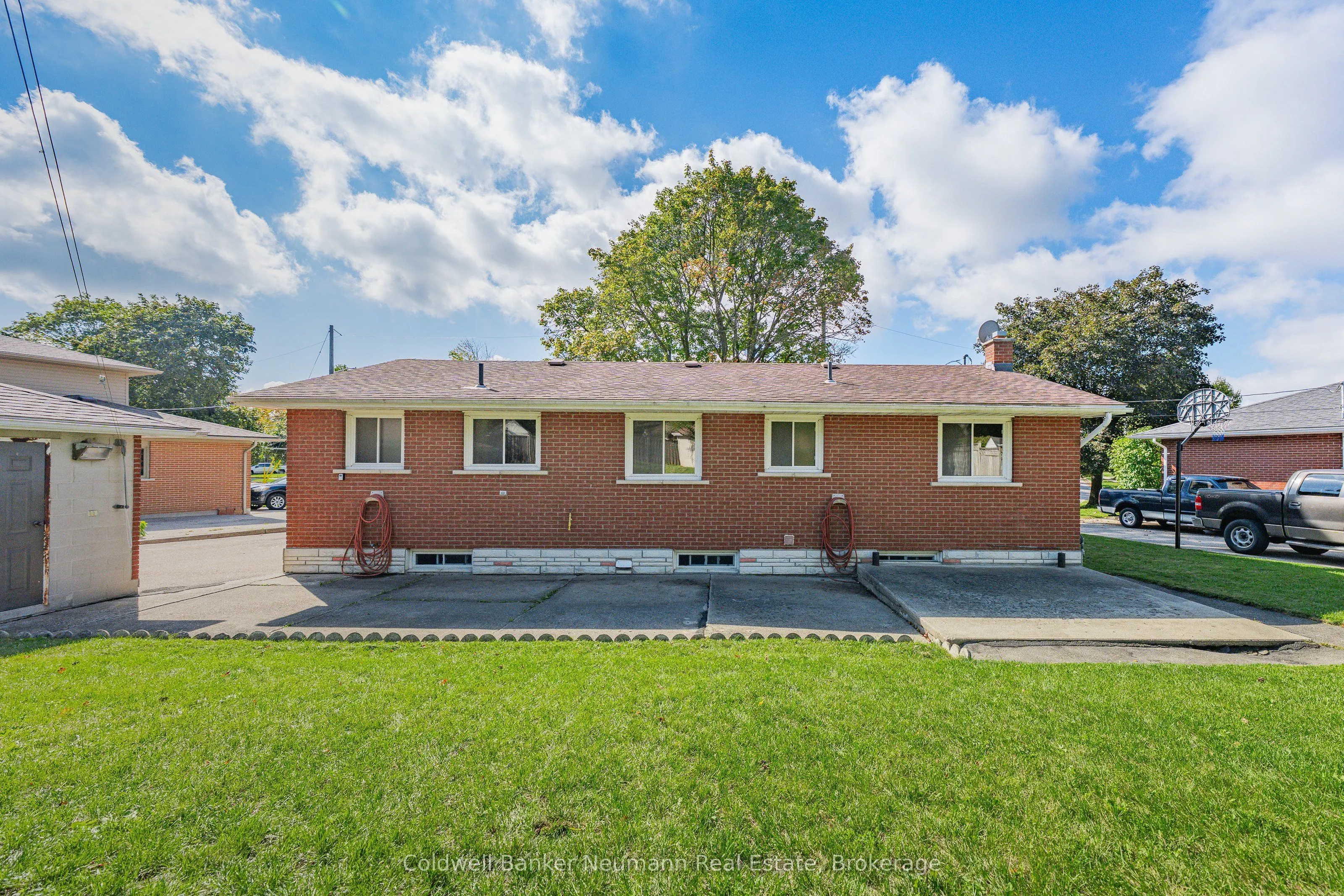 23 Sunnylea Crescent