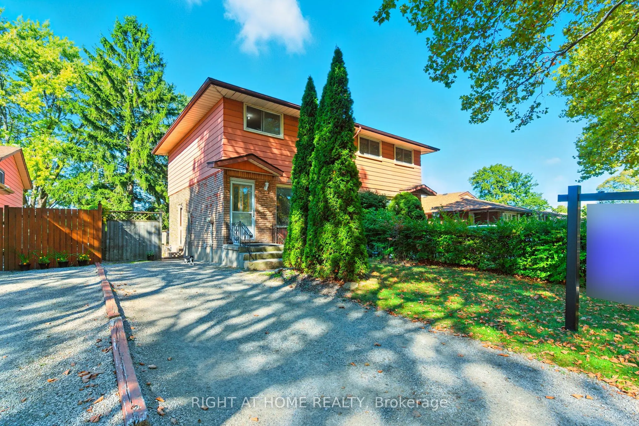 4363 Meadowvale Drive