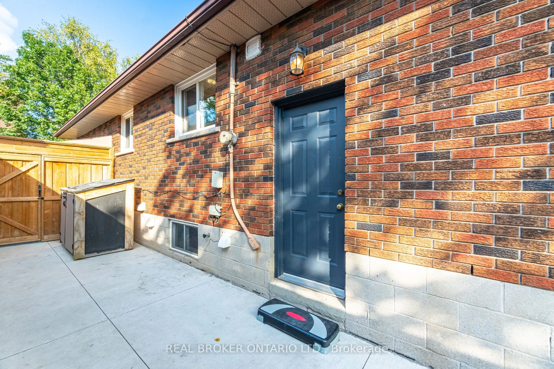 66 GAINSBOROUGH Road