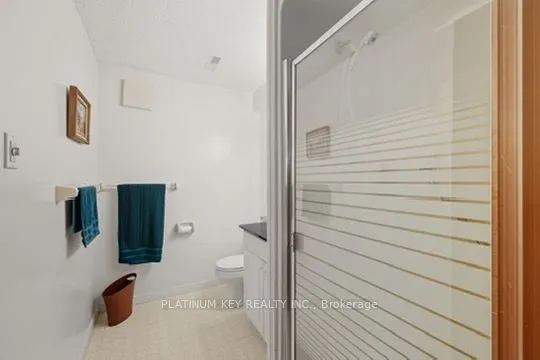 23 Lynngate Grove