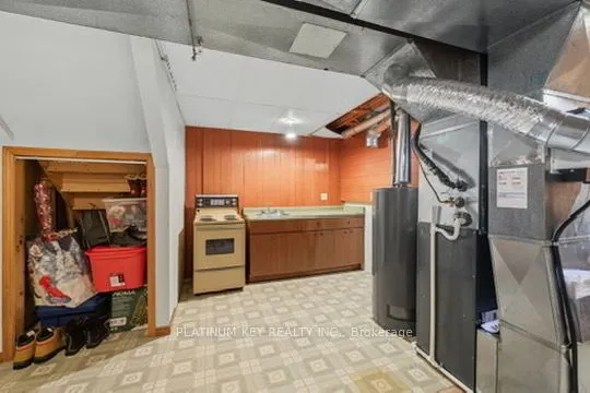 23 Lynngate Grove