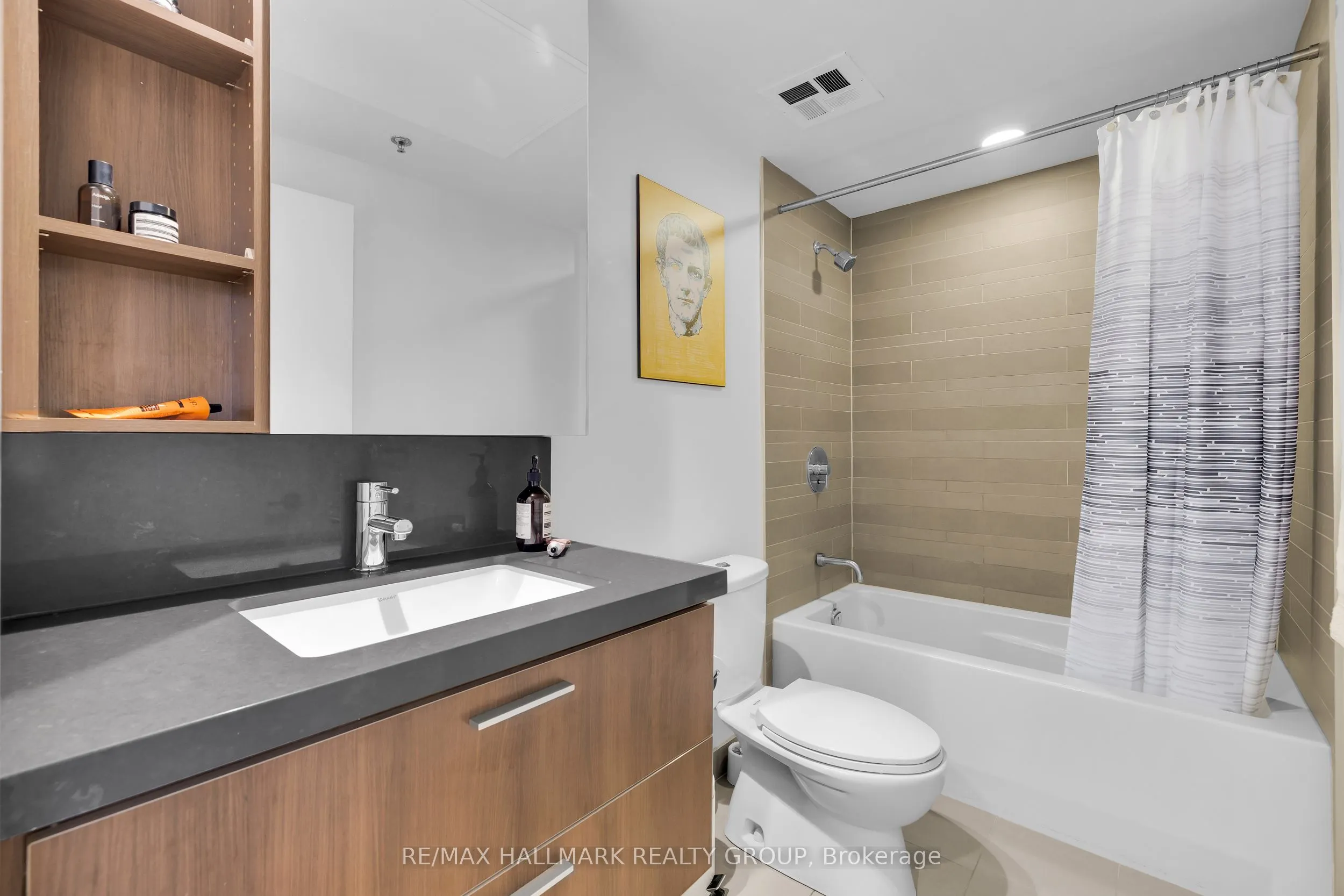 340 McLeod Street, #638
