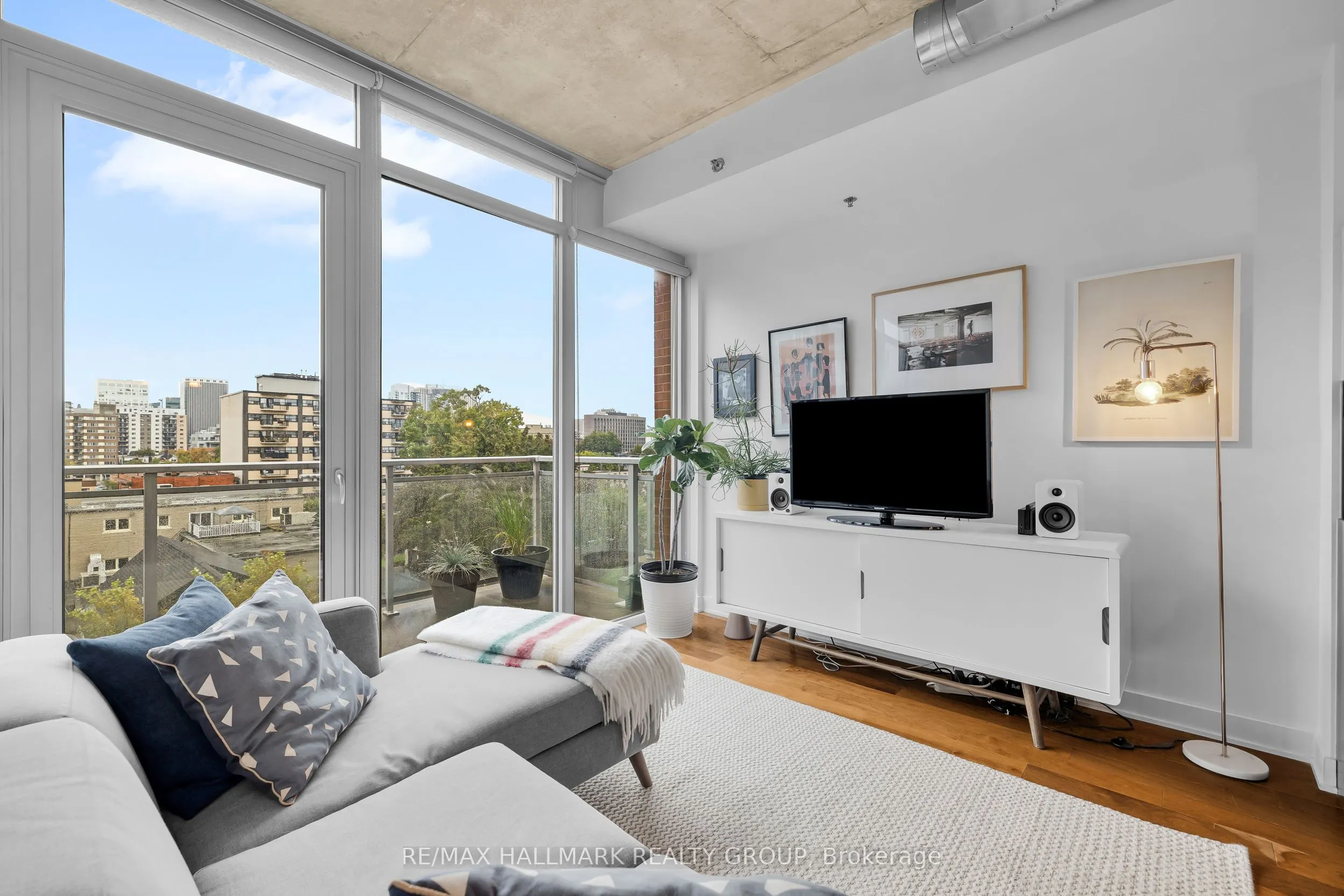 340 McLeod Street, #638