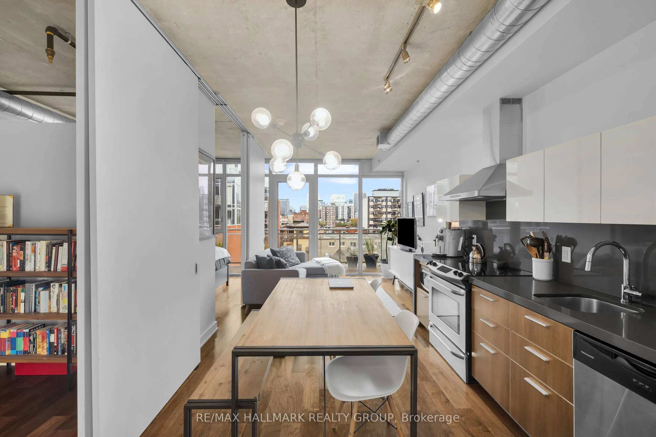 340 McLeod Street, #638