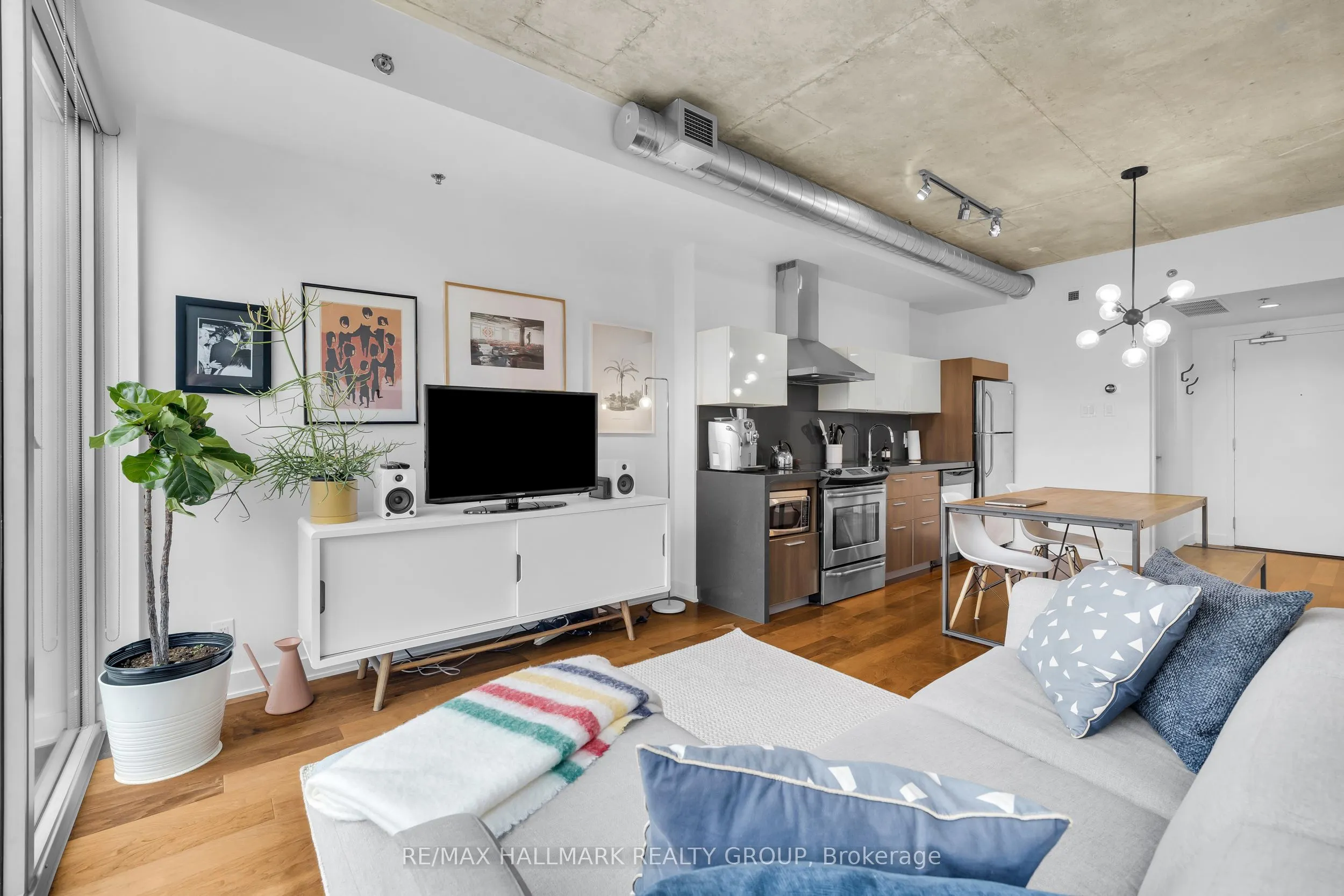 340 McLeod Street, #638