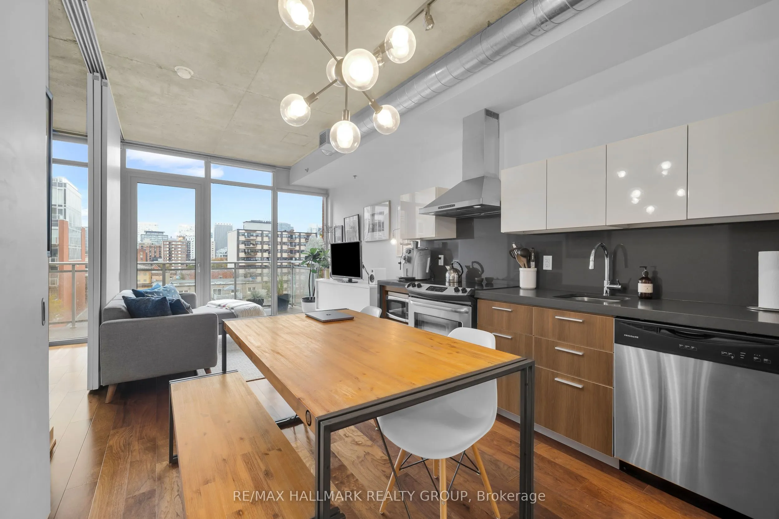 340 McLeod Street, #638