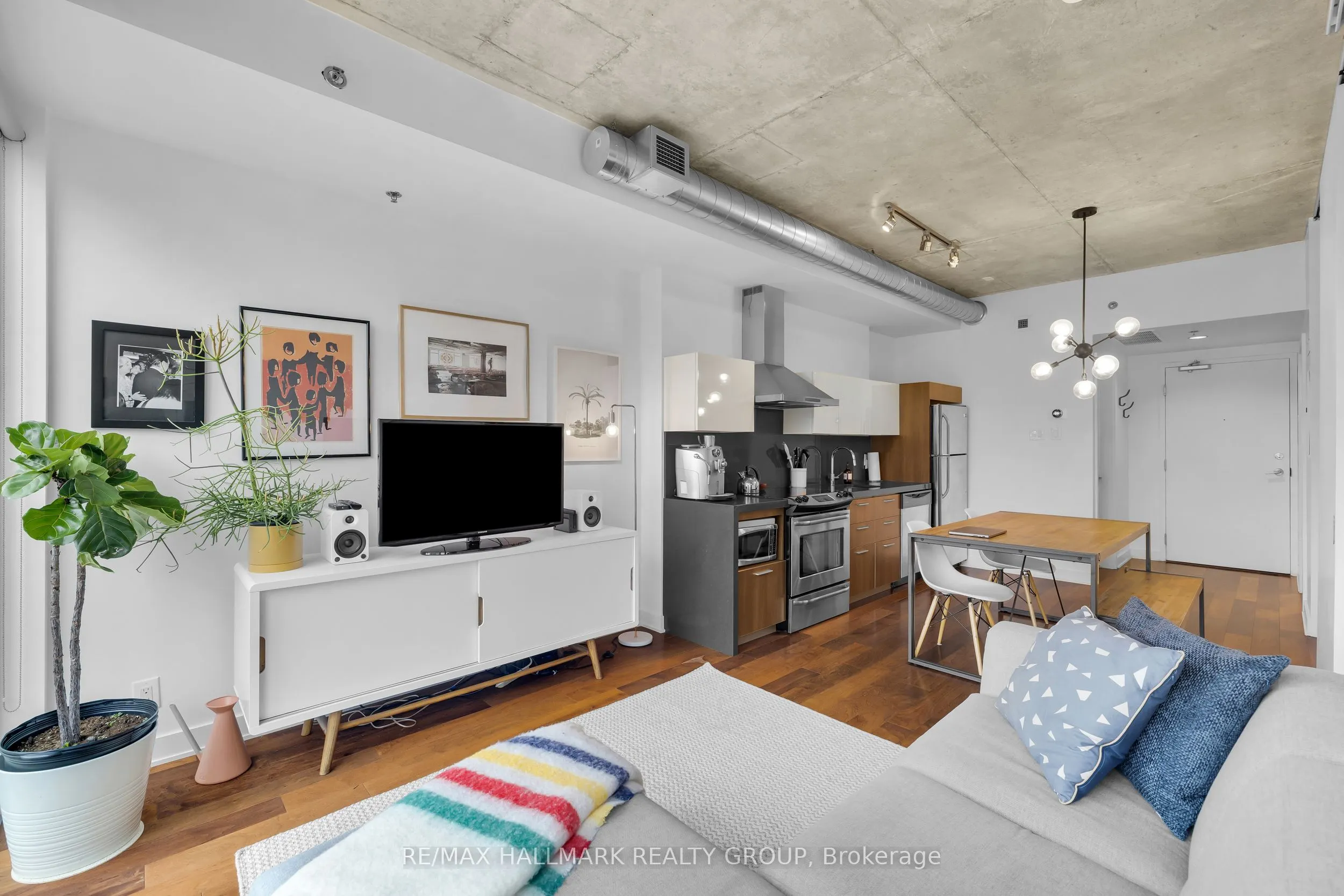 340 McLeod Street, #638