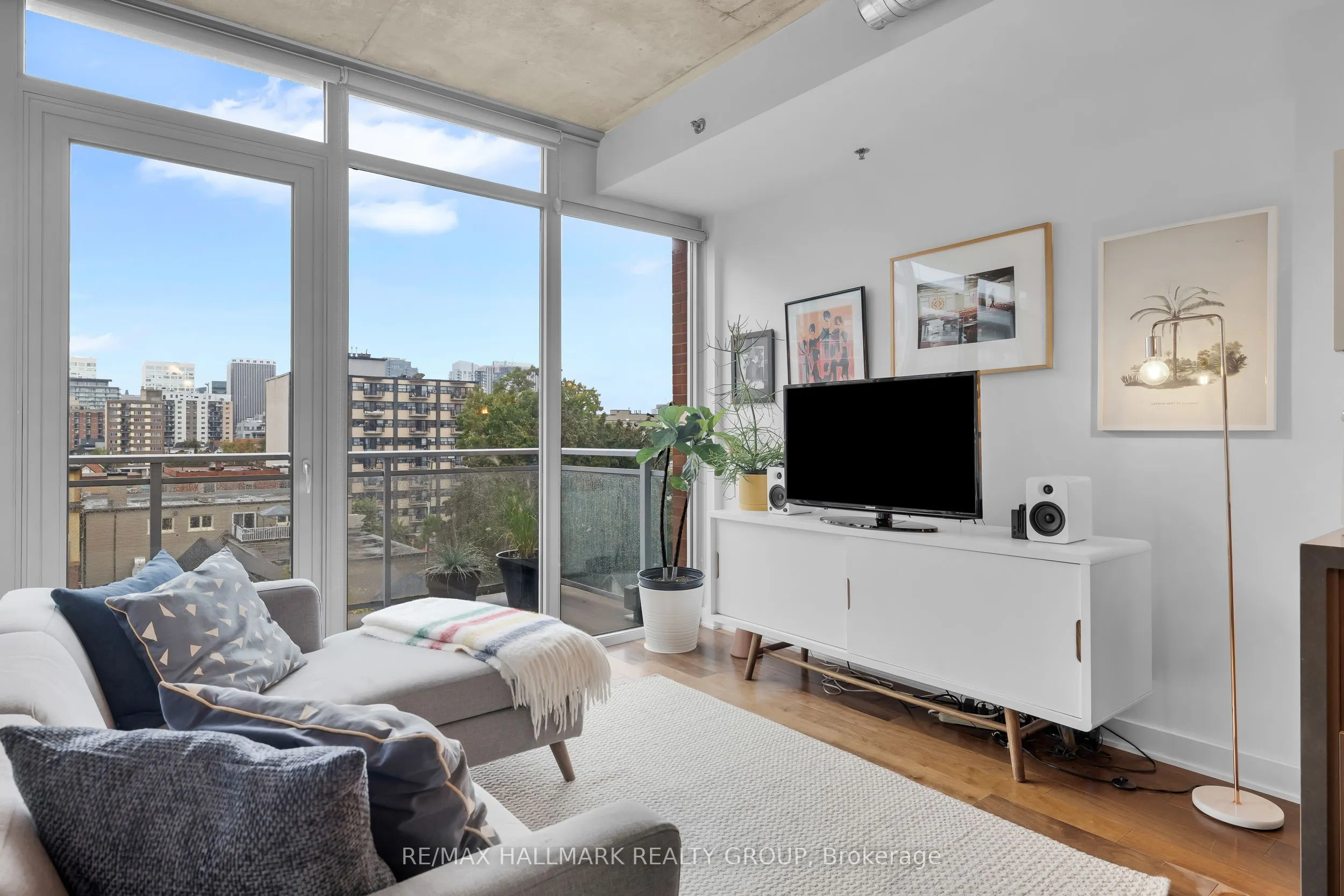 340 McLeod Street, #638