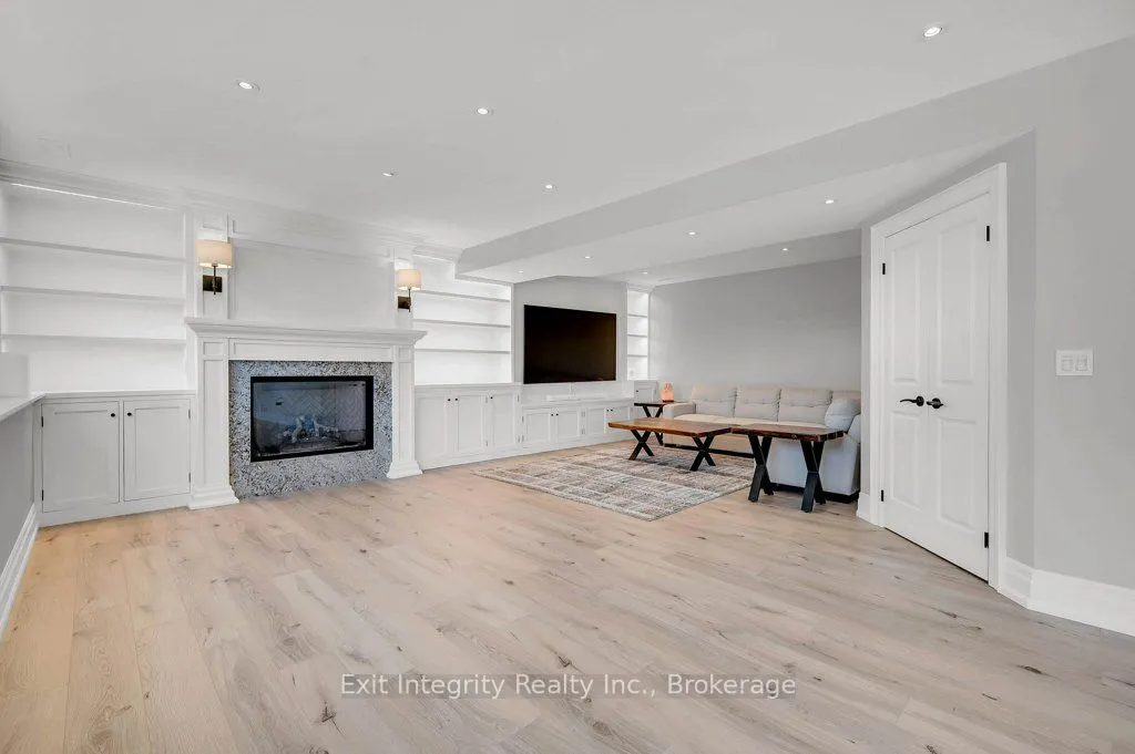 407 Harrisburg Road