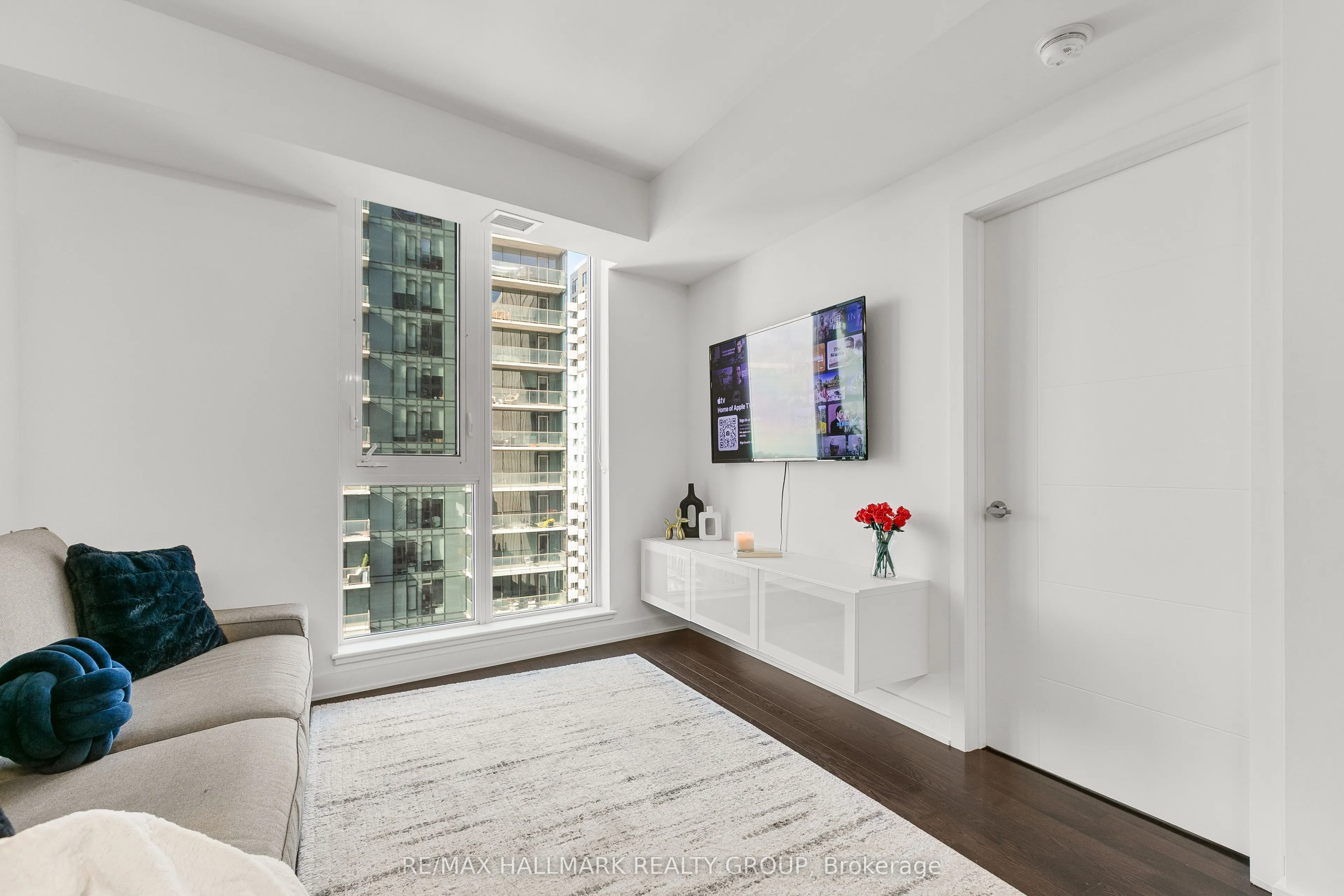 179 Metcalfe Street, #1510