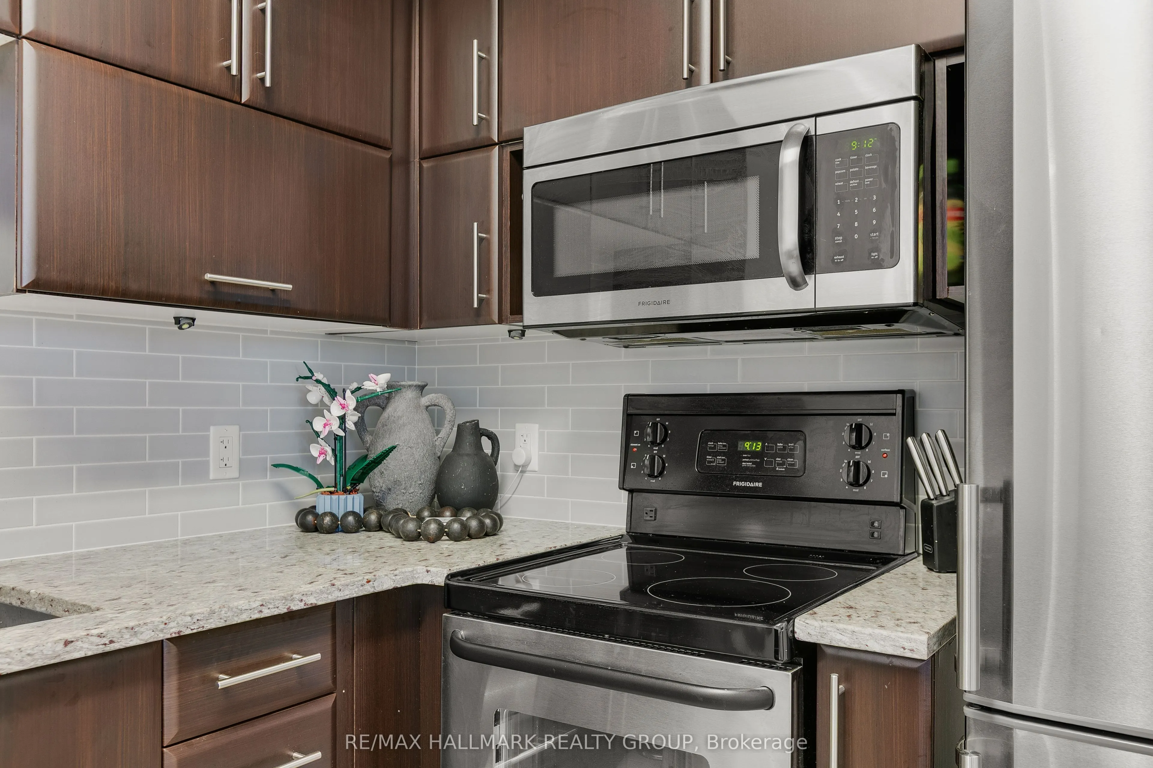 179 Metcalfe Street, #1510