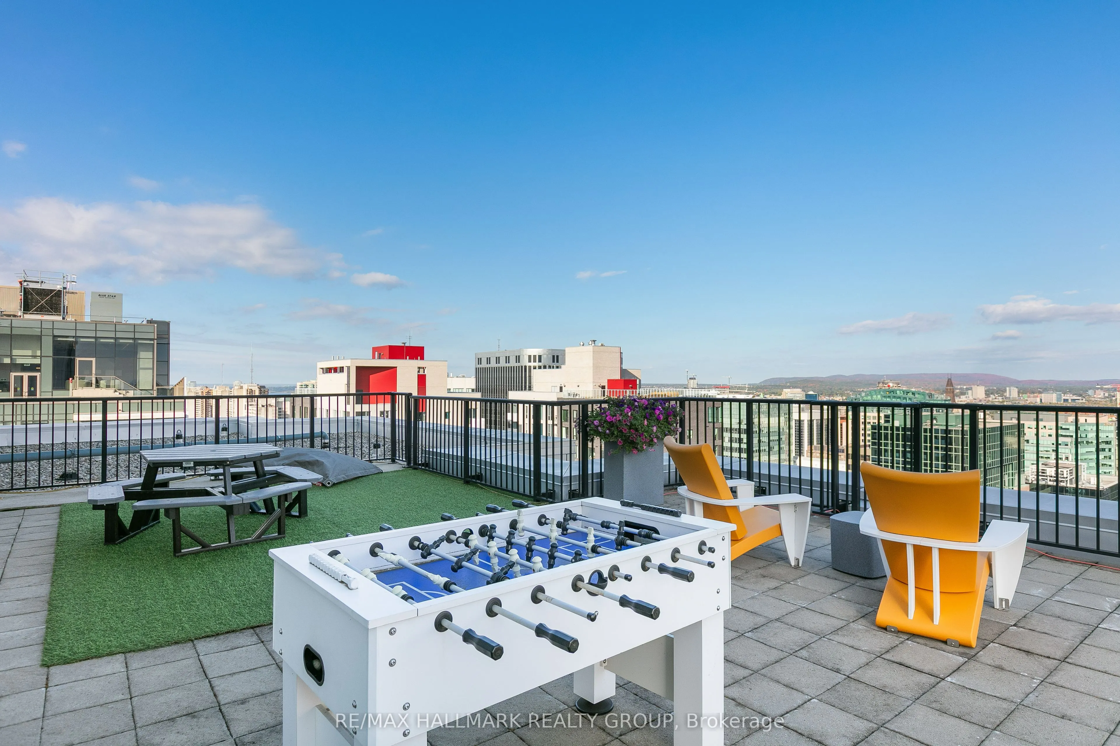 179 Metcalfe Street, #1510