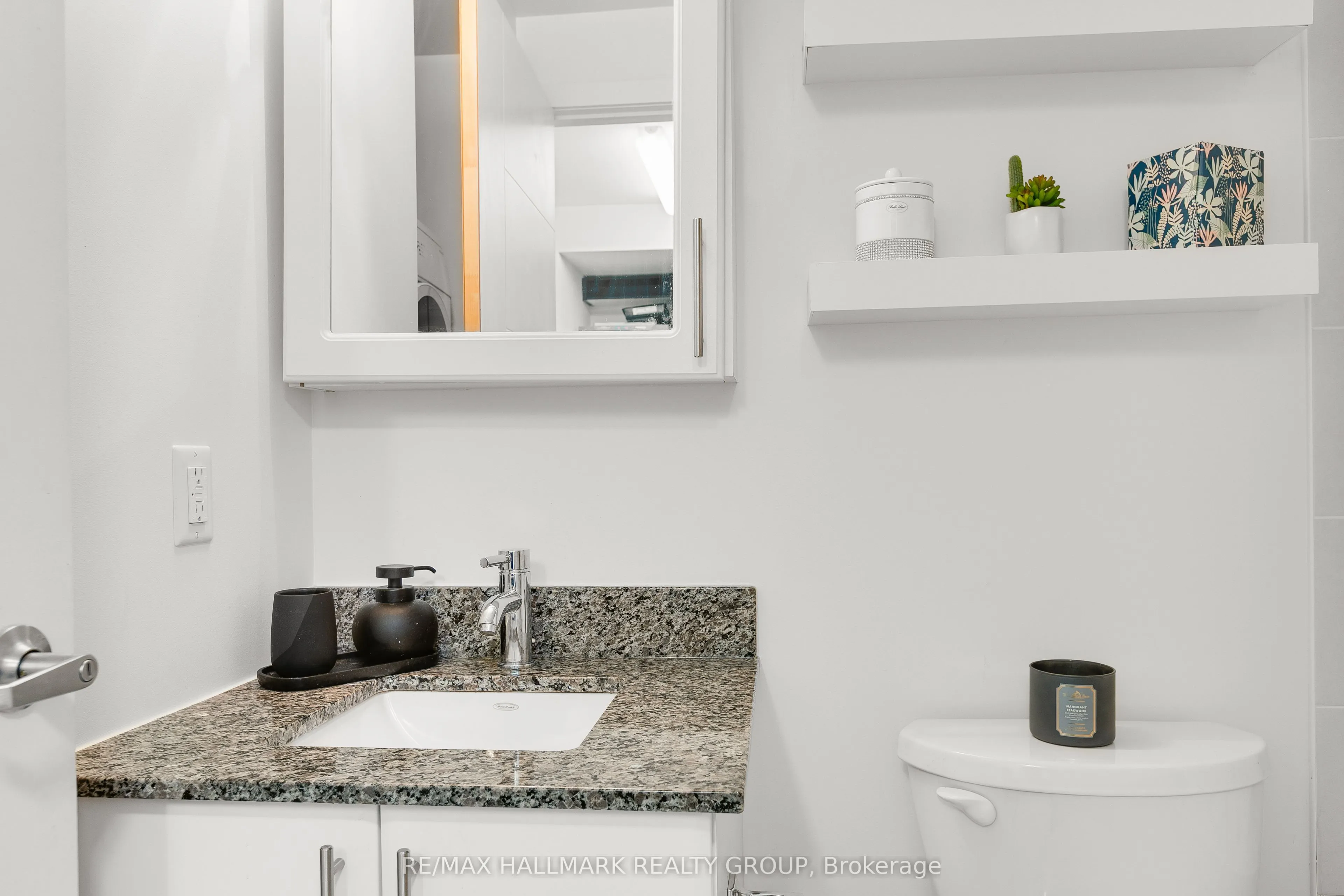179 Metcalfe Street, #1510