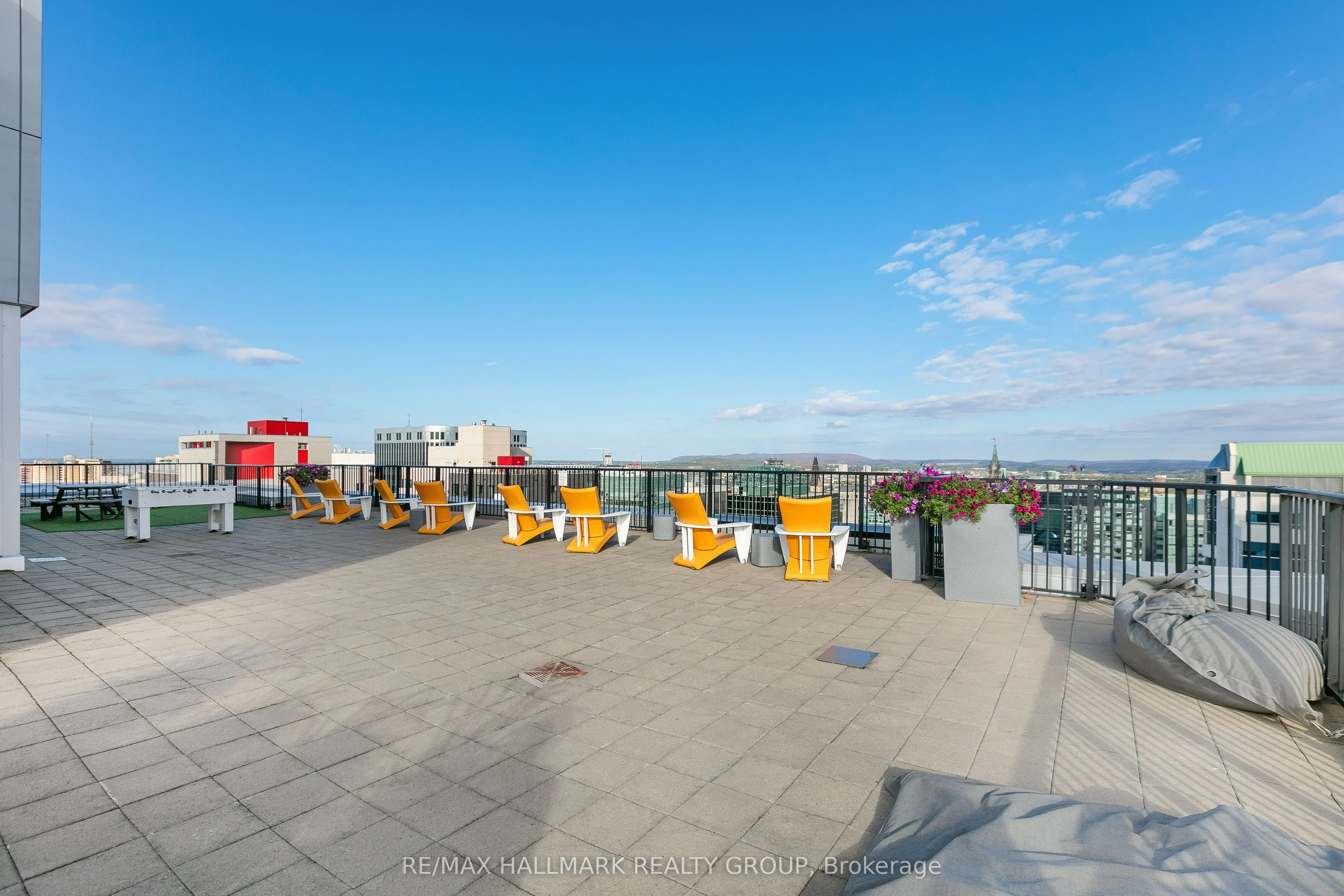 179 Metcalfe Street, #1510