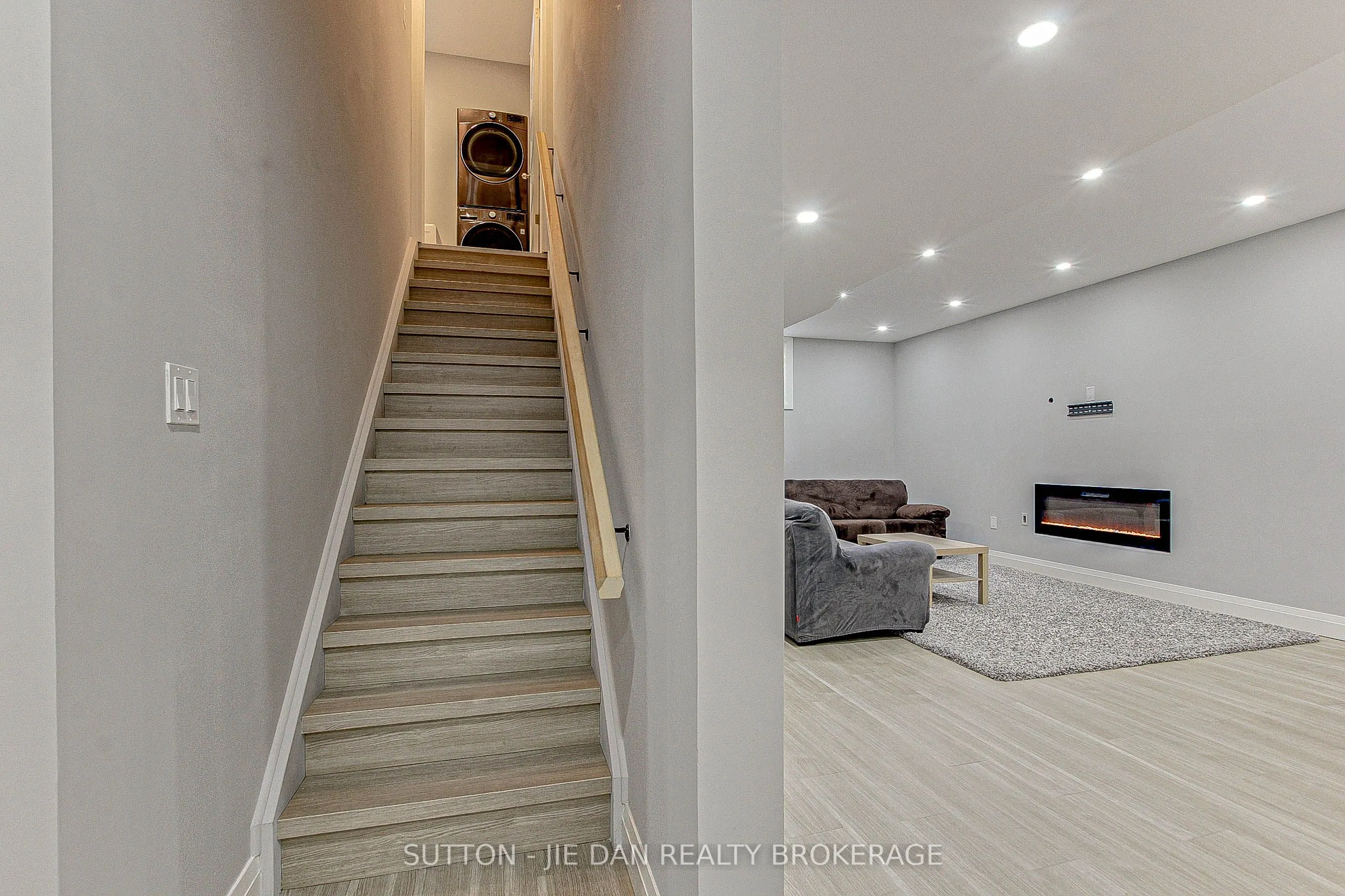 98 Locky Lane