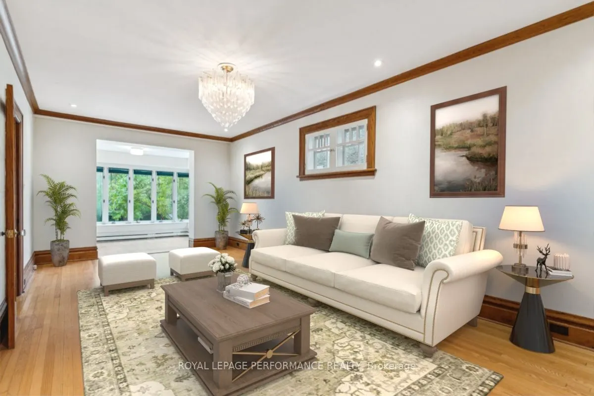 25 Lakeside Avenue