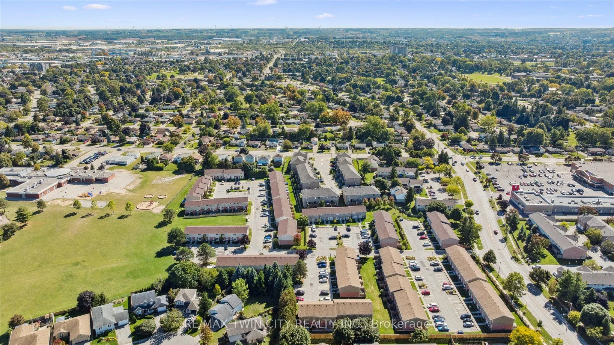 392 Springbank Avenue, #6