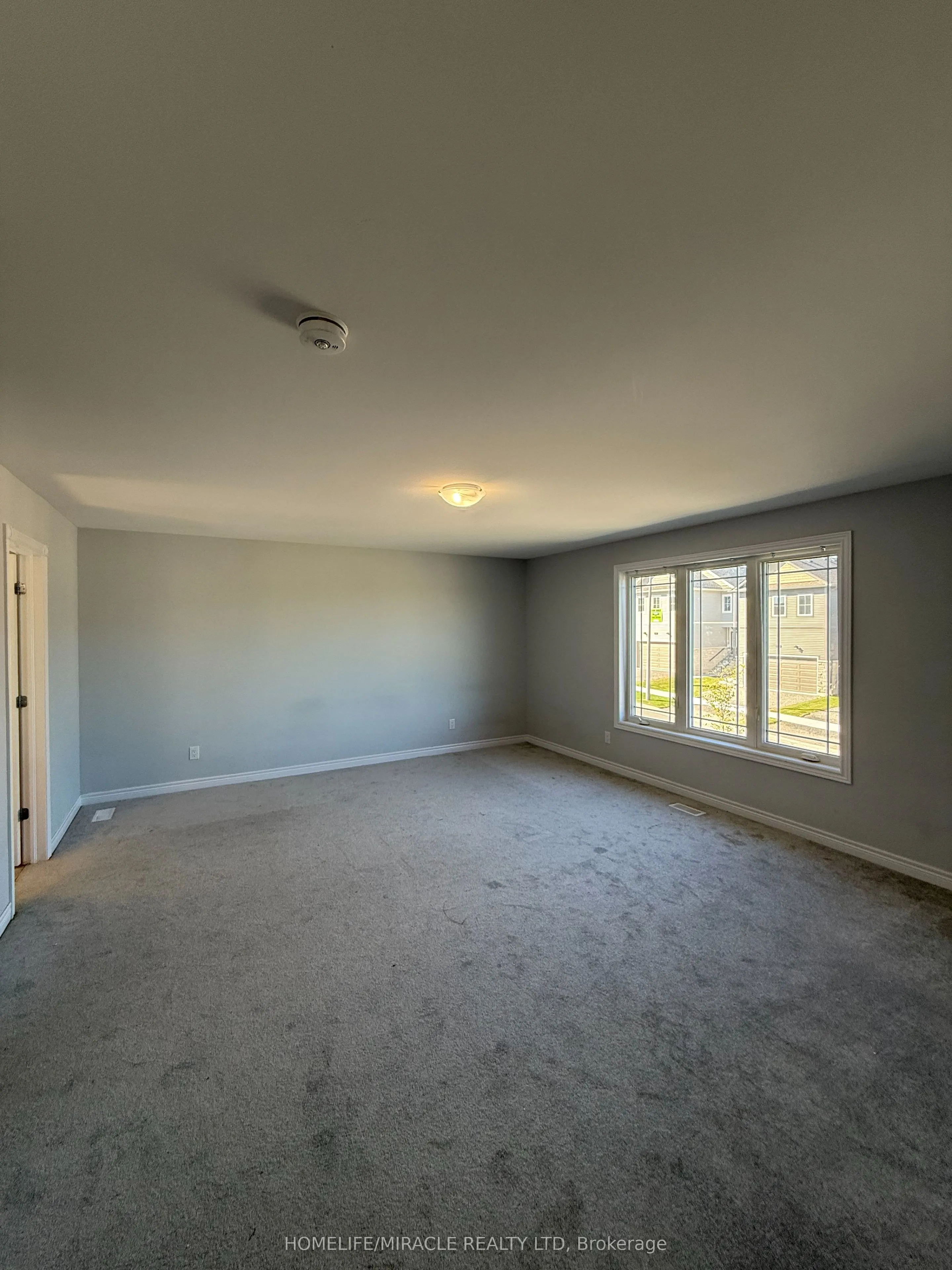 308 Mullighan Gardens