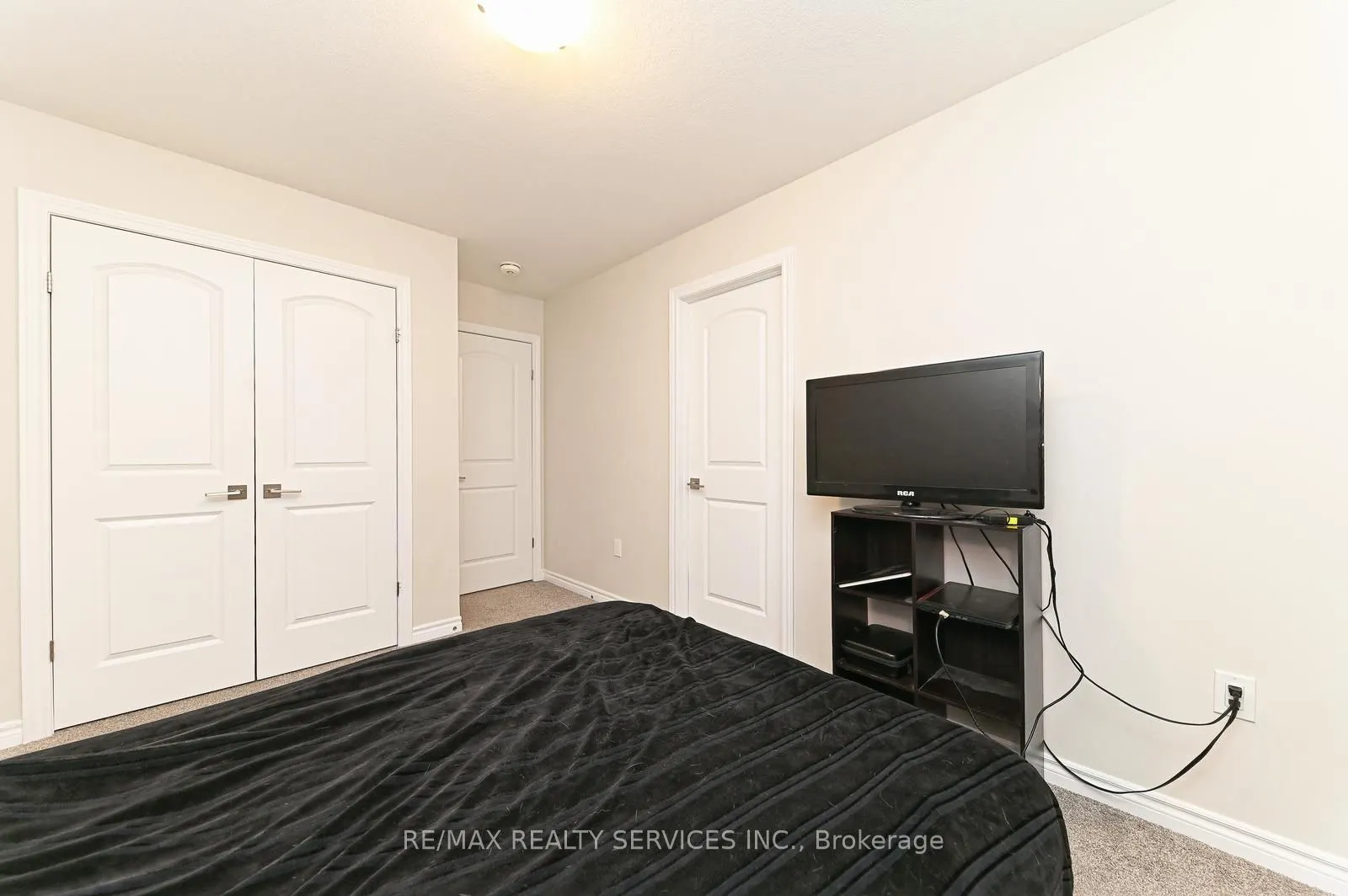 1320 Calais Drive