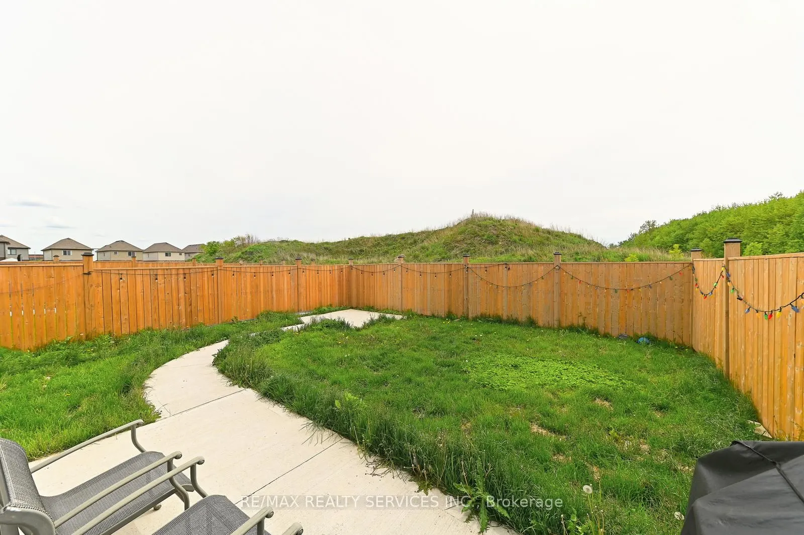 1320 Calais Drive