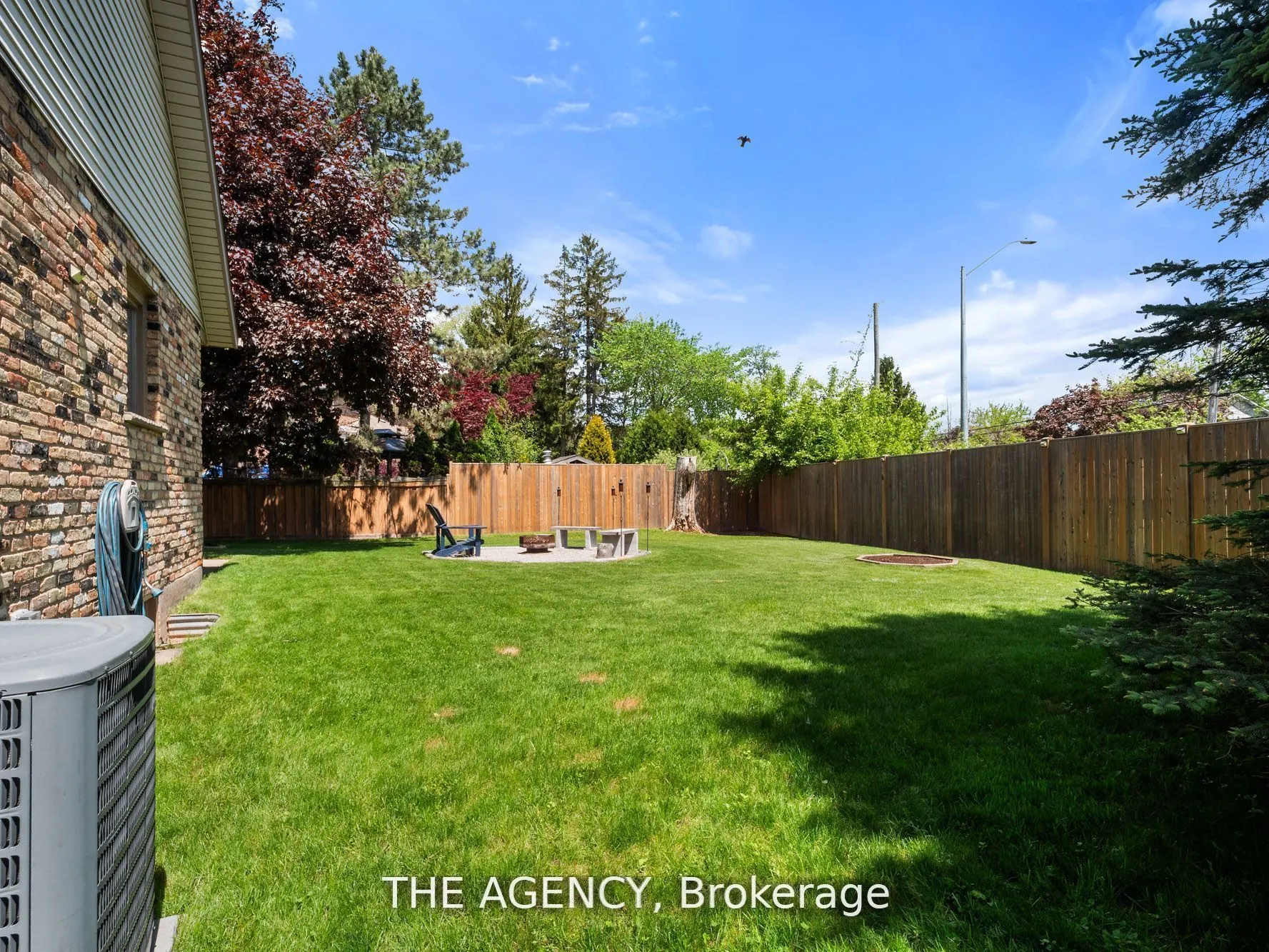 106 Spruceside Crescent