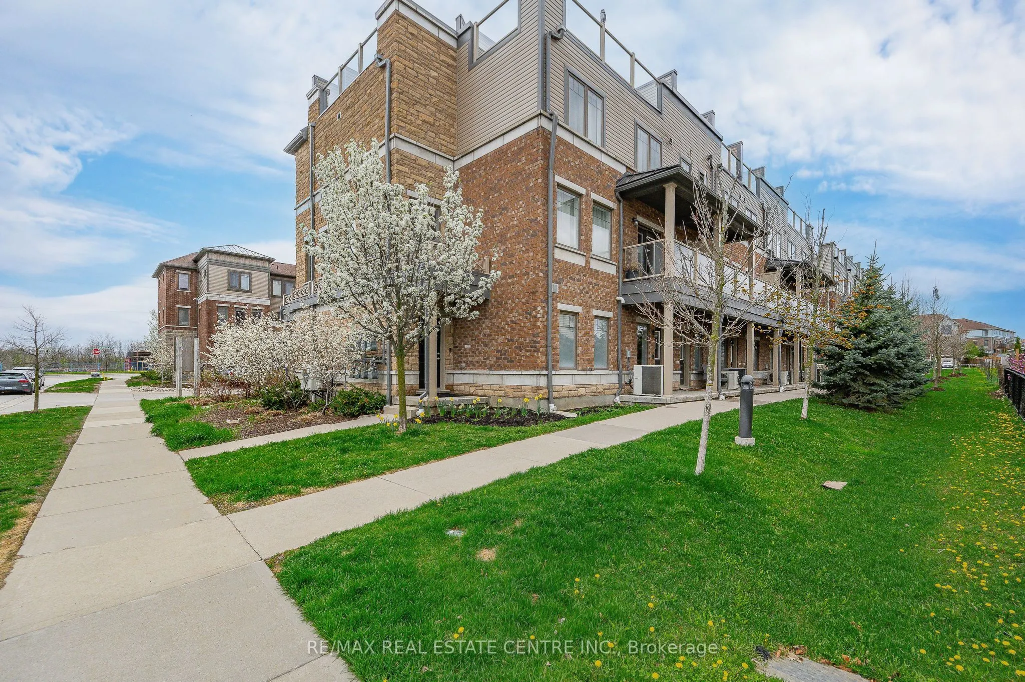 70 Willowrun Drive, #A2