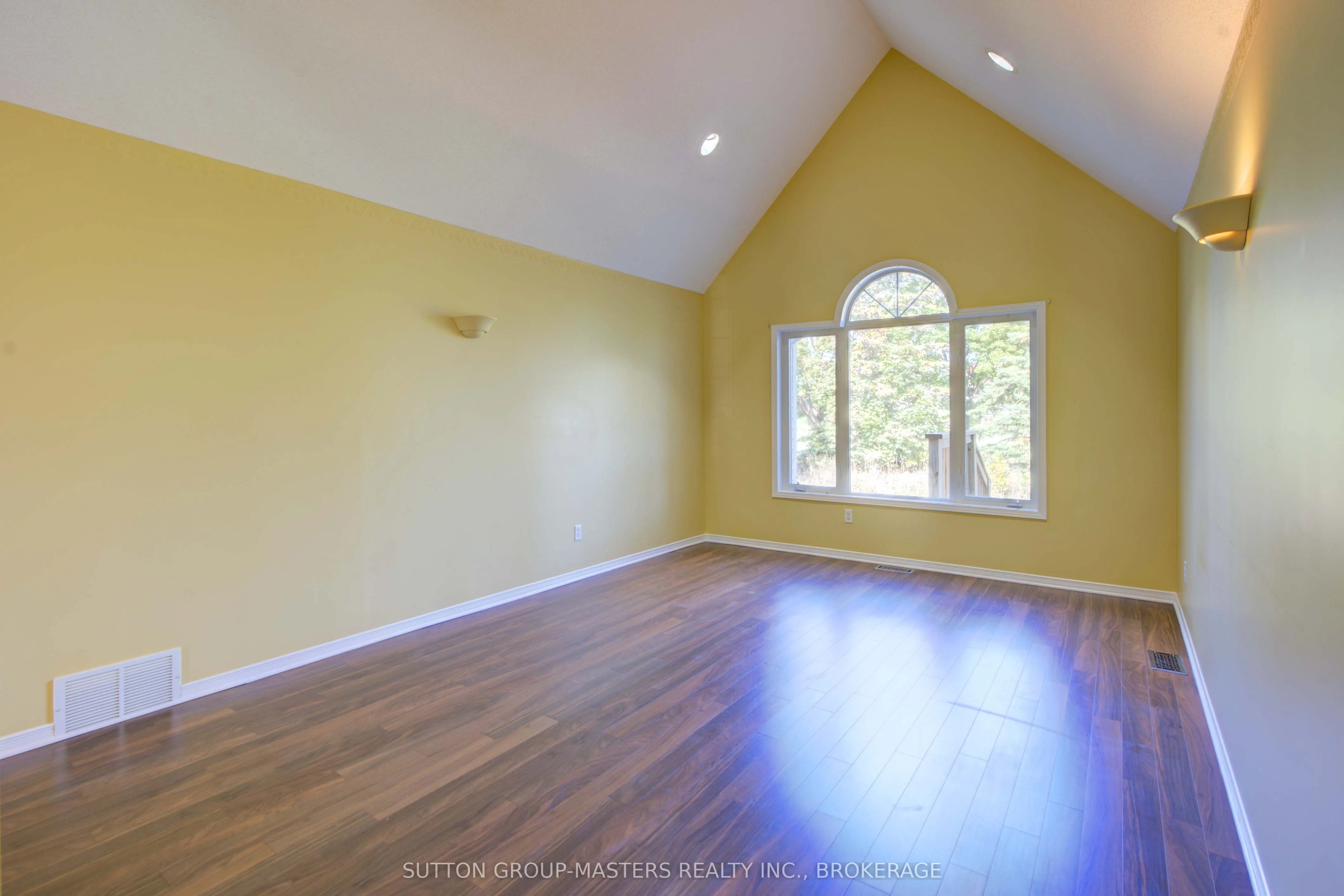 83 Abbey Dawn Drive