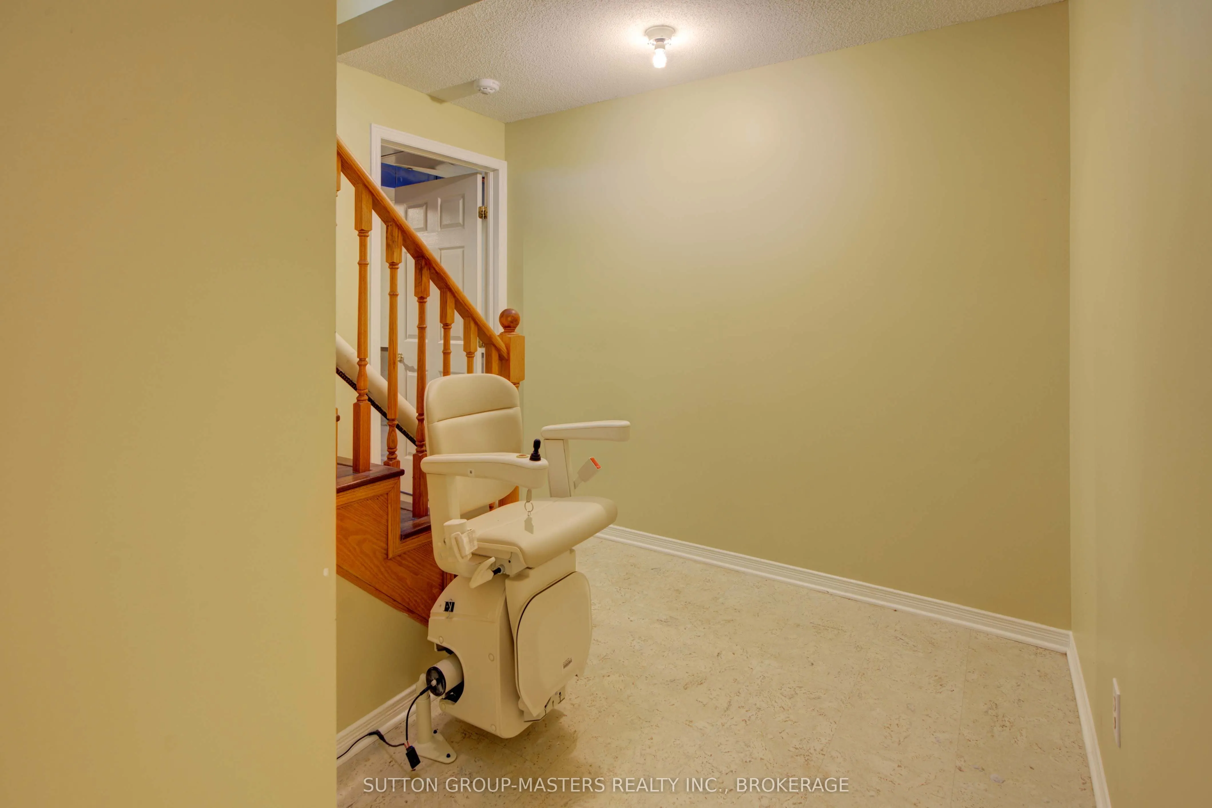 83 Abbey Dawn Drive