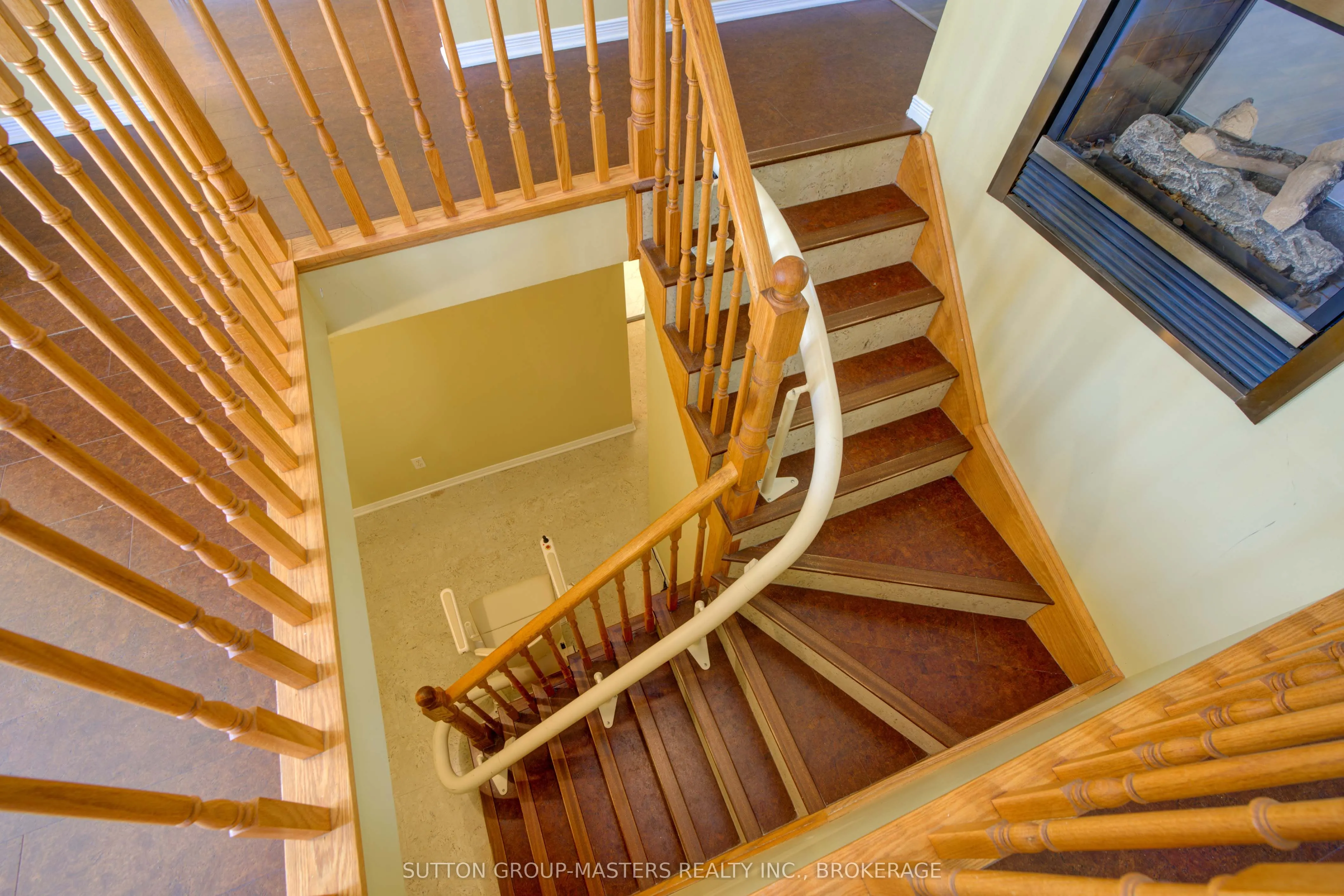 83 Abbey Dawn Drive
