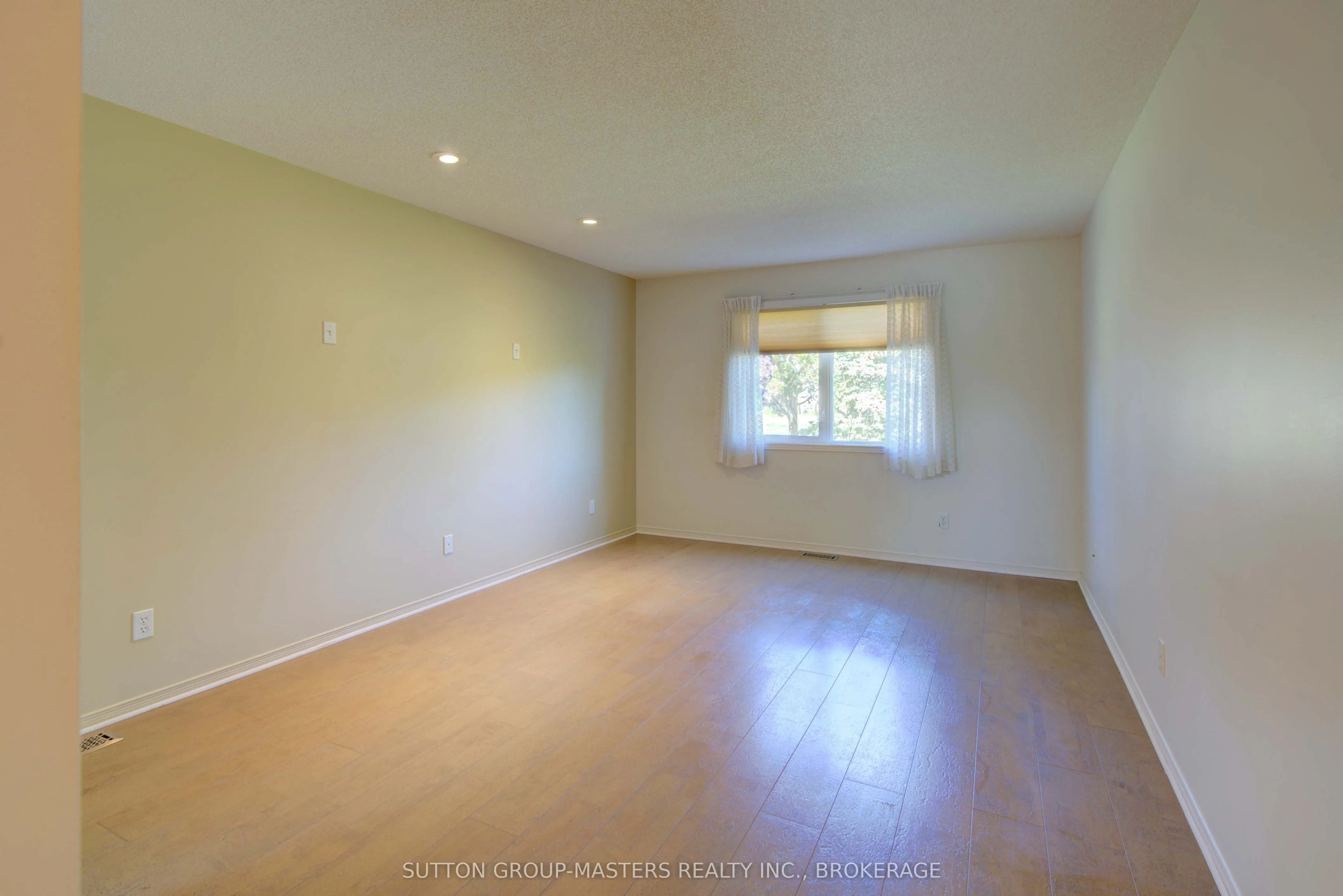 83 Abbey Dawn Drive